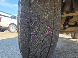 View Toyota Hilux 2001  