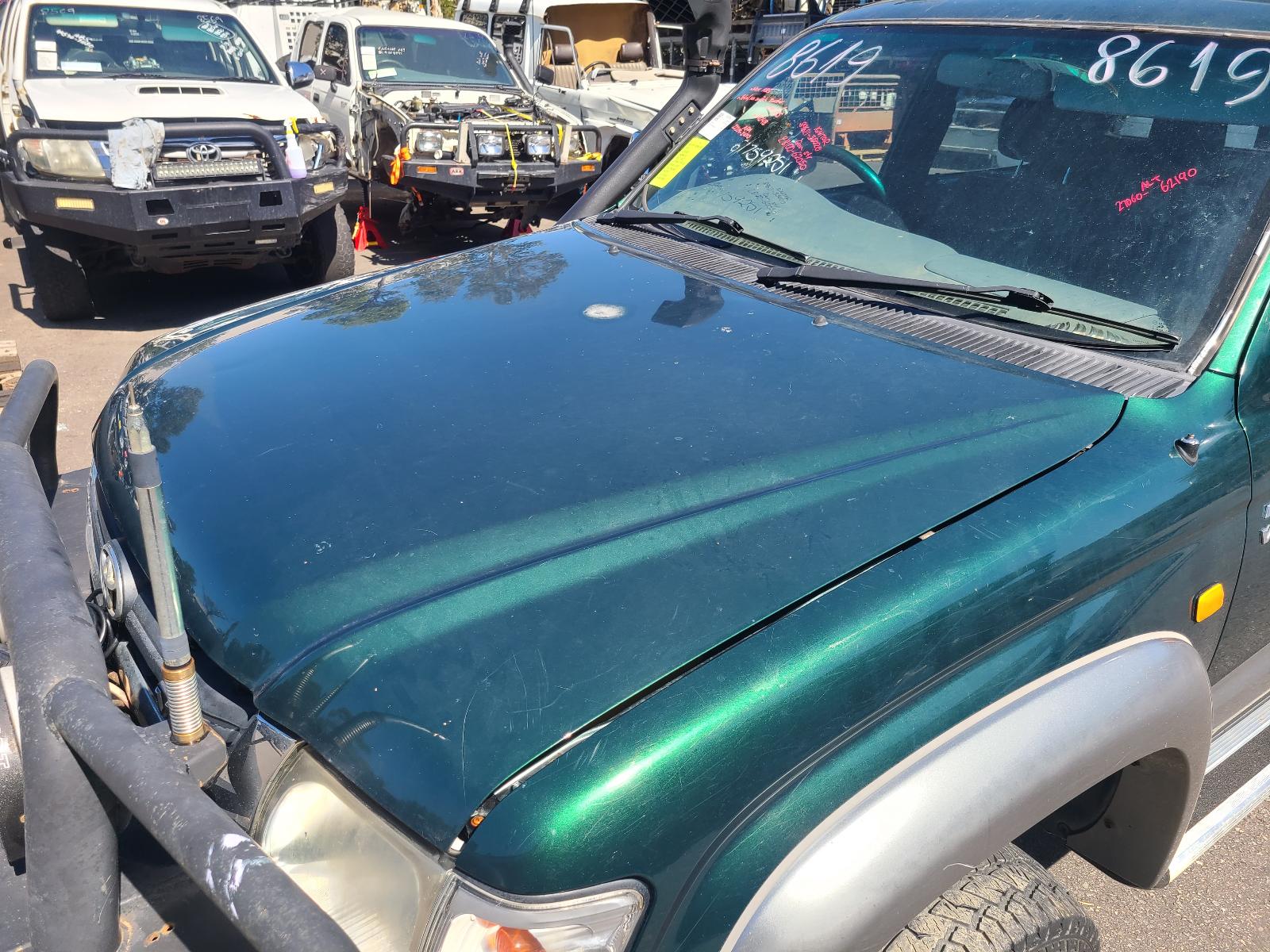 View Toyota Hilux 2004  