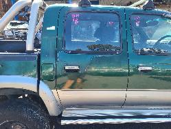 View Toyota Hilux 2004  