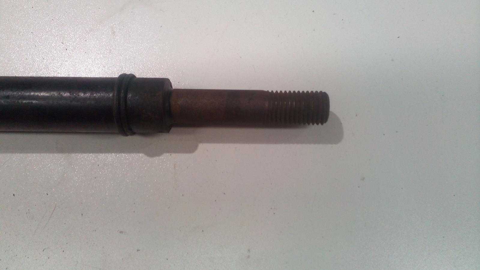 View Auto part Right Rear Trailing Arm Land Rover Discovery 1996