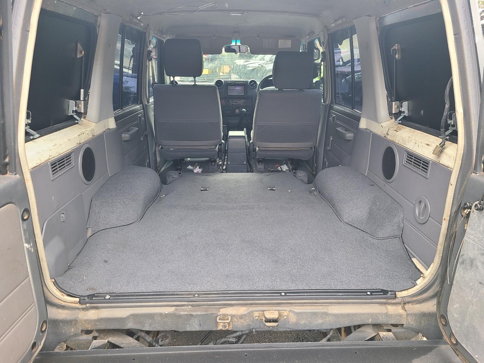 View Toyota Landcruiser 2012 4 Door Station Wagon