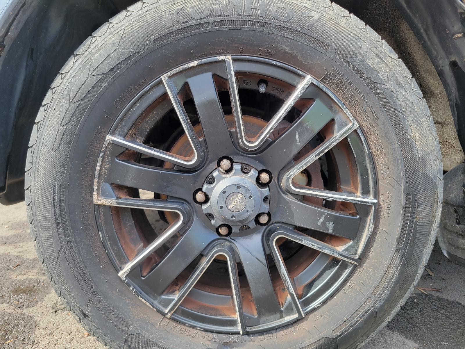 View Toyota Hilux 2011 4 Door Utility