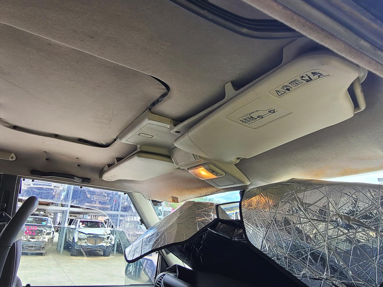 View Land Rover Discovery 1999  