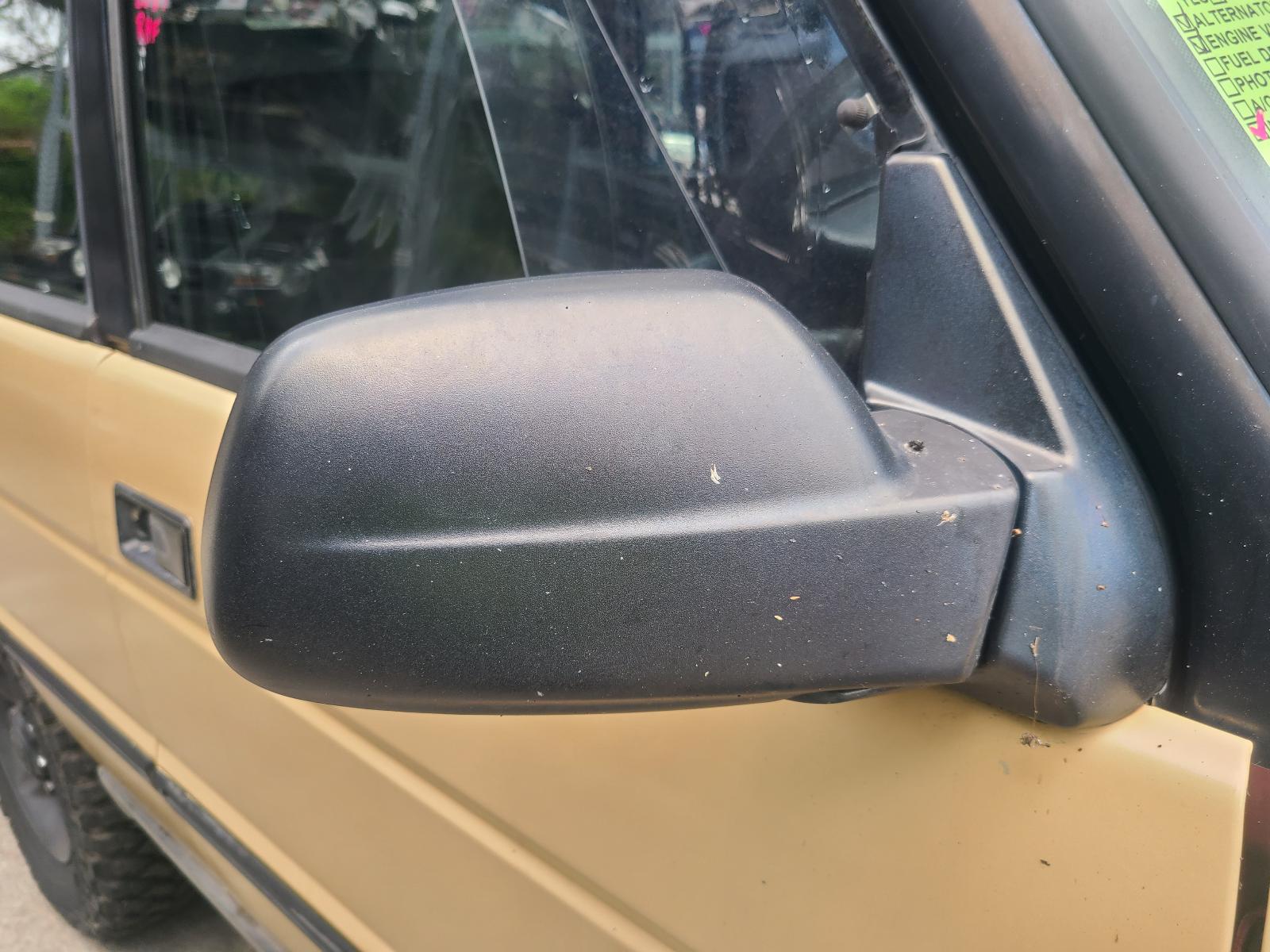 View Land Rover Discovery 1999  