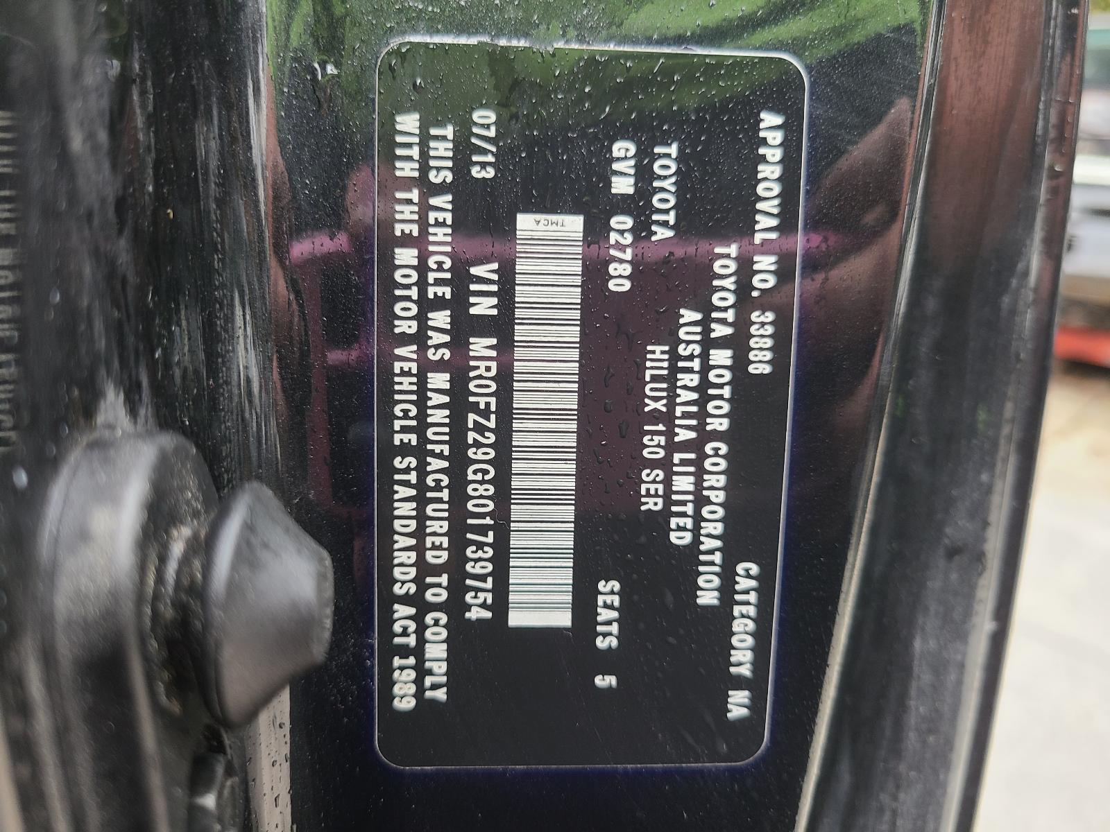 View Toyota Hilux 2013  
