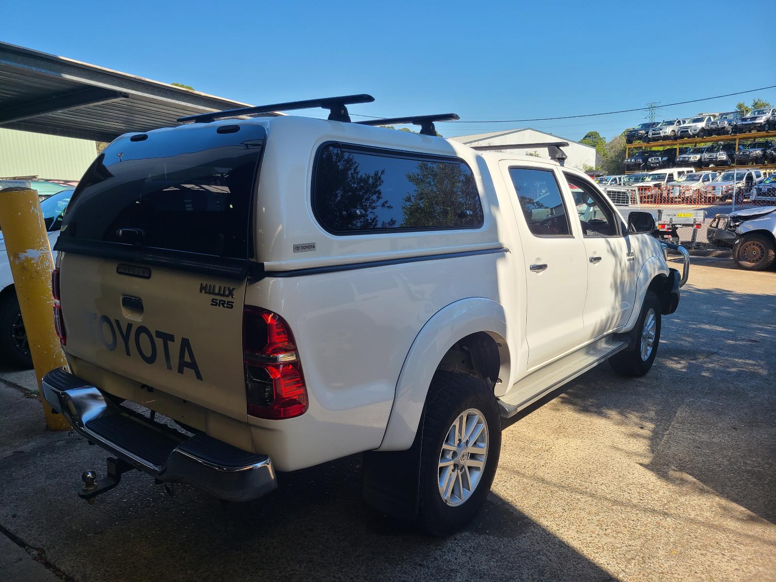 View Toyota Hilux 2013  