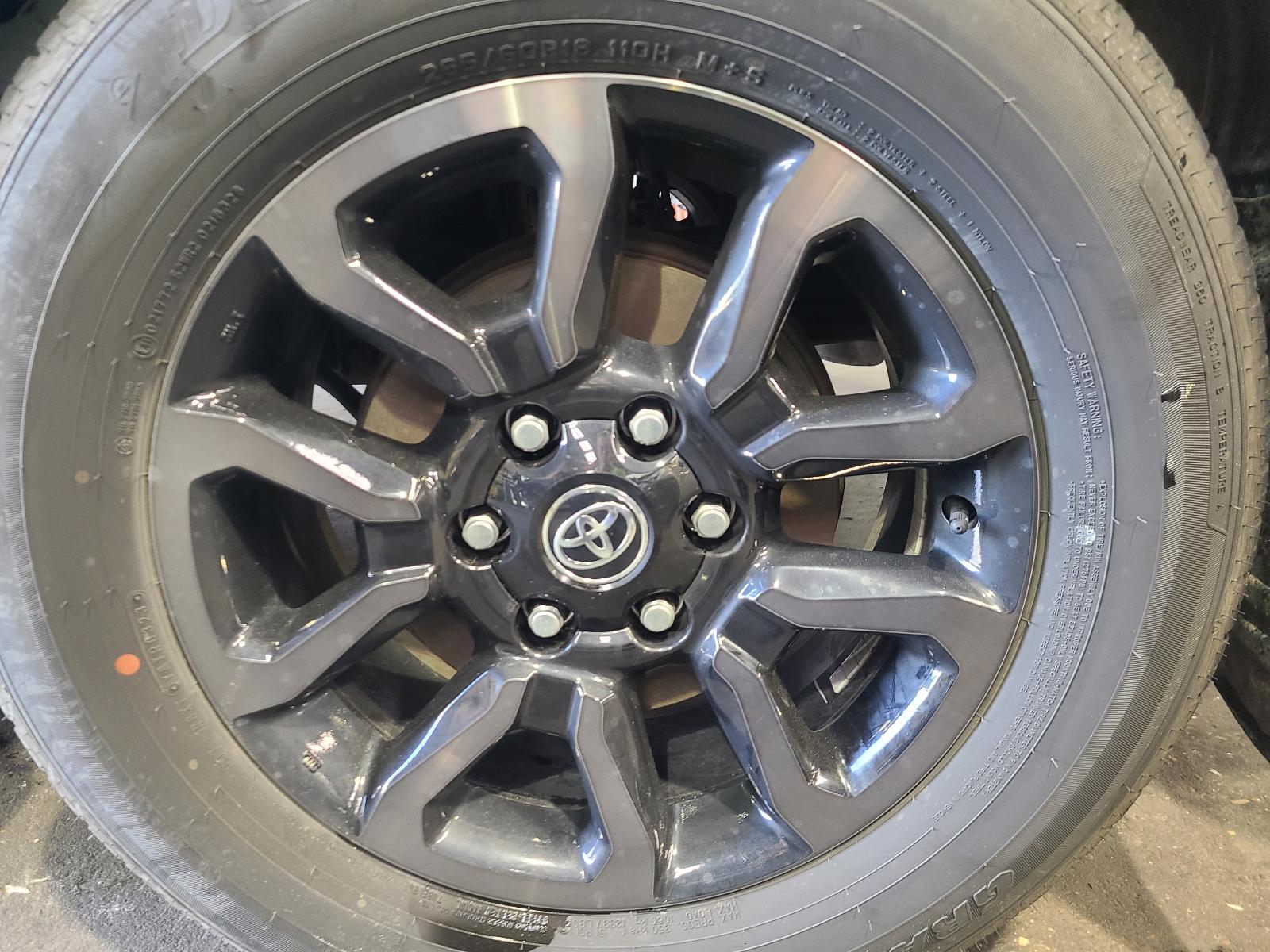 View Toyota Hilux 2014 4 Door Utility