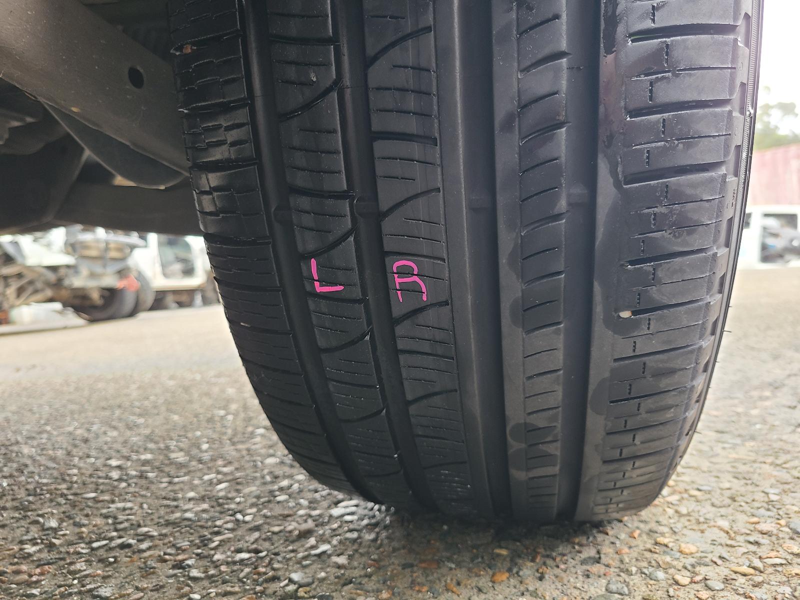 View Auto part Front Seat Mitsubishi Pajero 2006