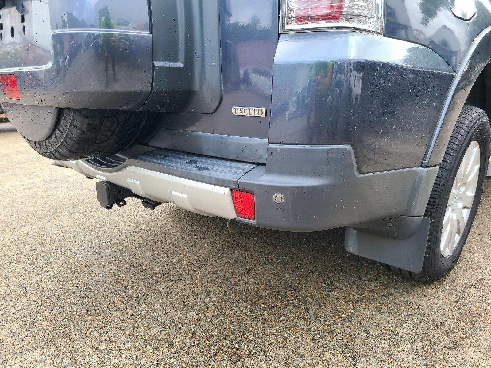 View Auto part Front Seat Mitsubishi Pajero 2006