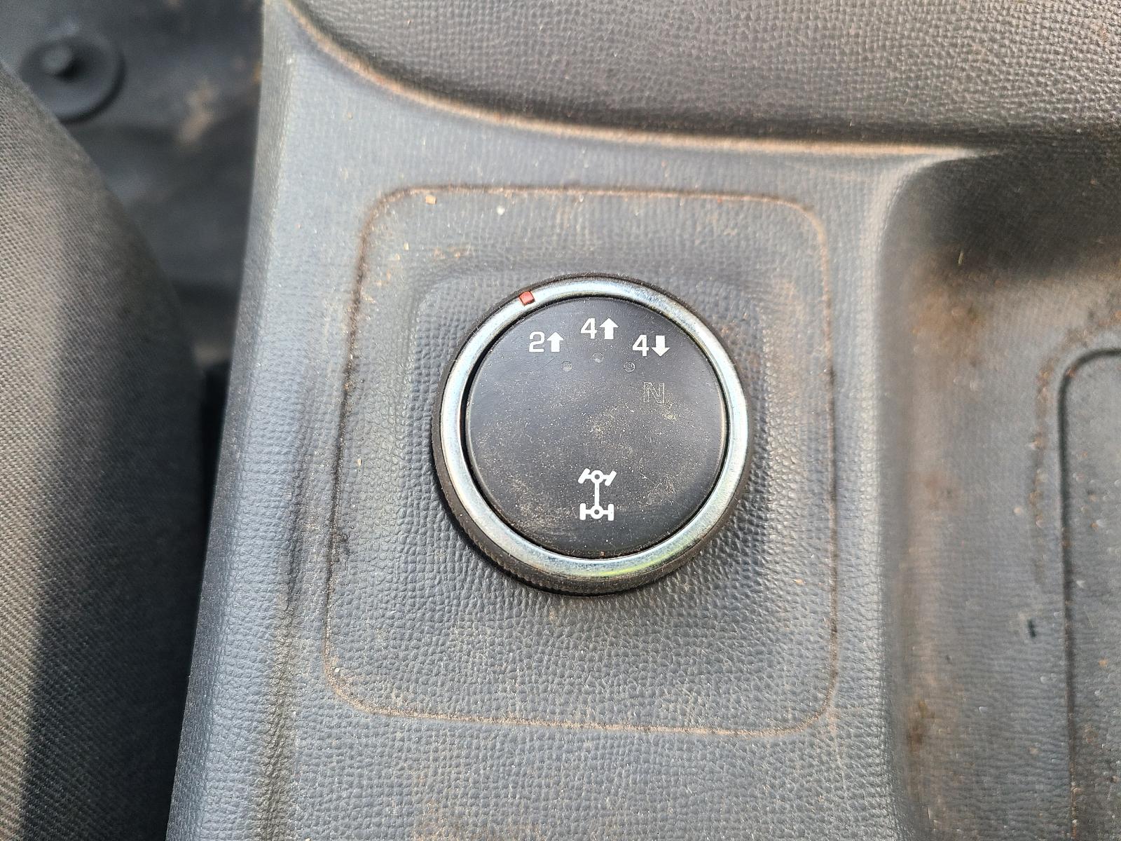 View Holden Colorado 2015 2 Door Utility