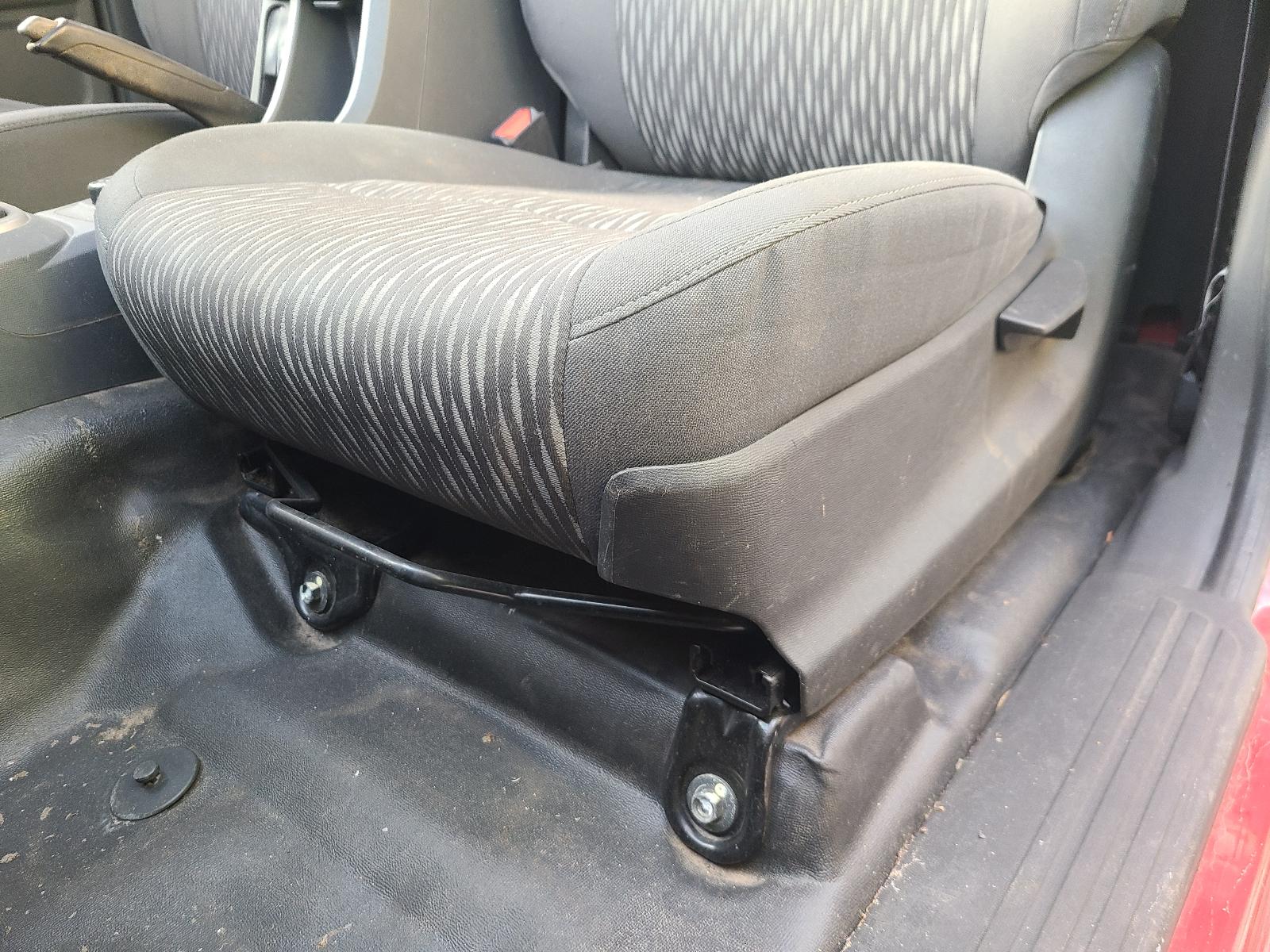 View Holden Colorado 2015 2 Door Utility