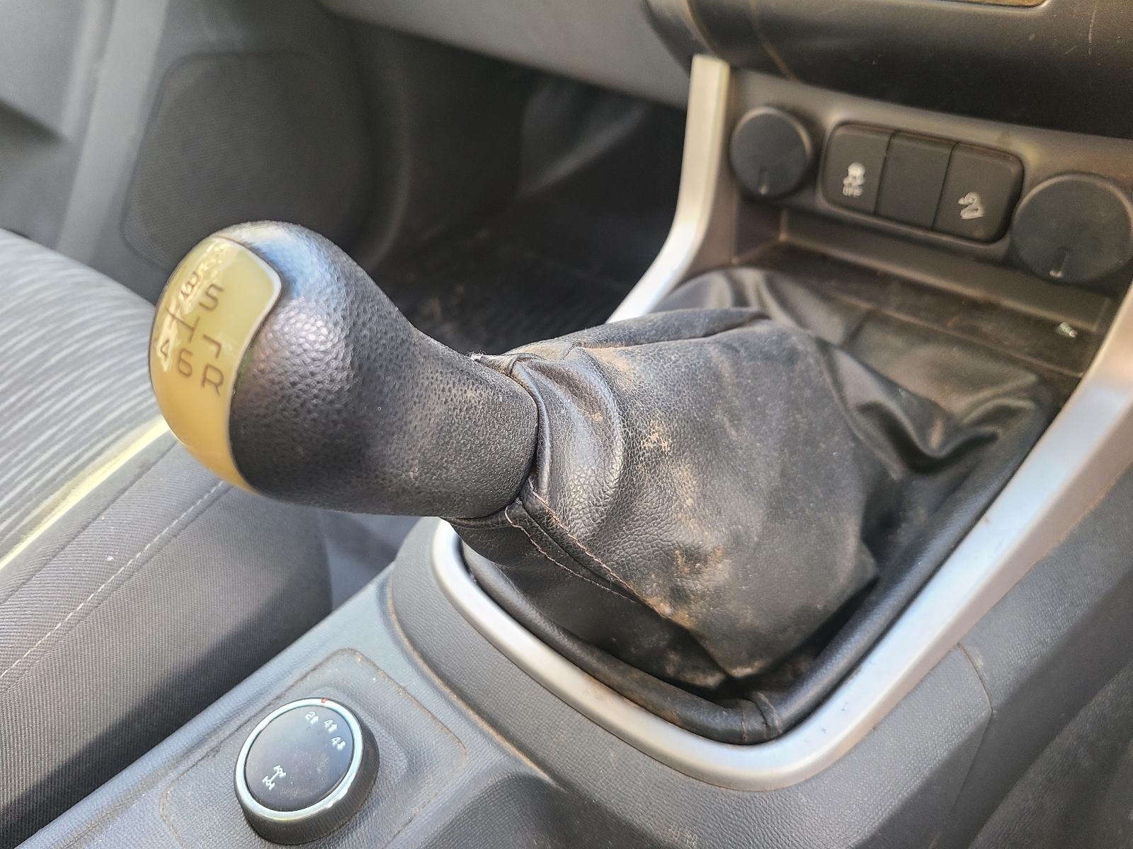 View Holden Colorado 2015 2 Door Utility
