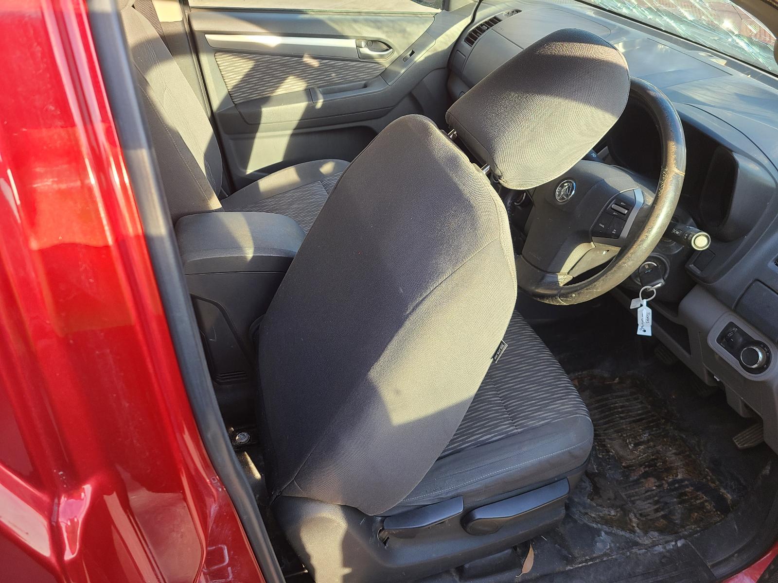 View Holden Colorado 2015 2 Door Utility