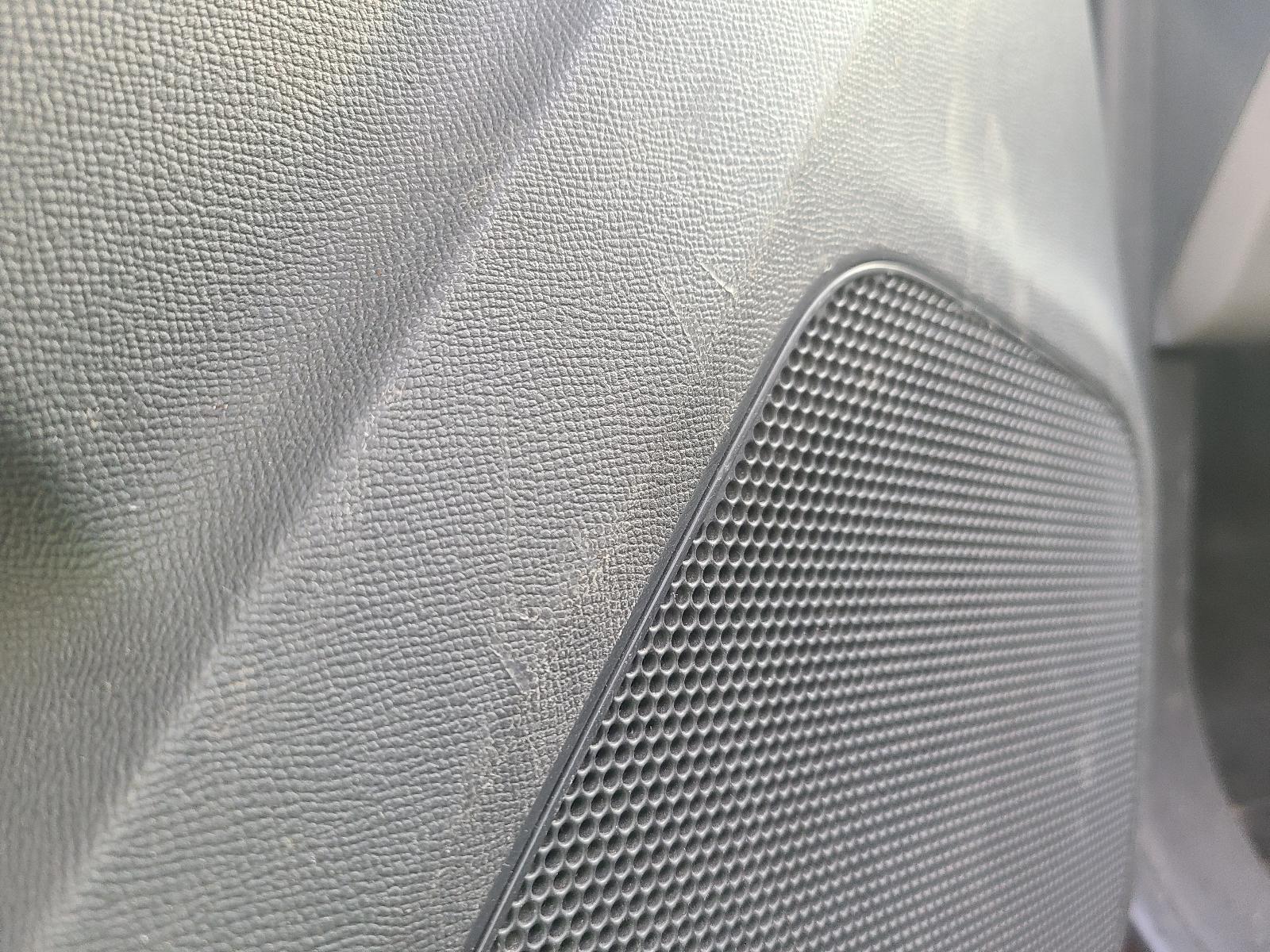 View Holden Colorado 2015 2 Door Utility