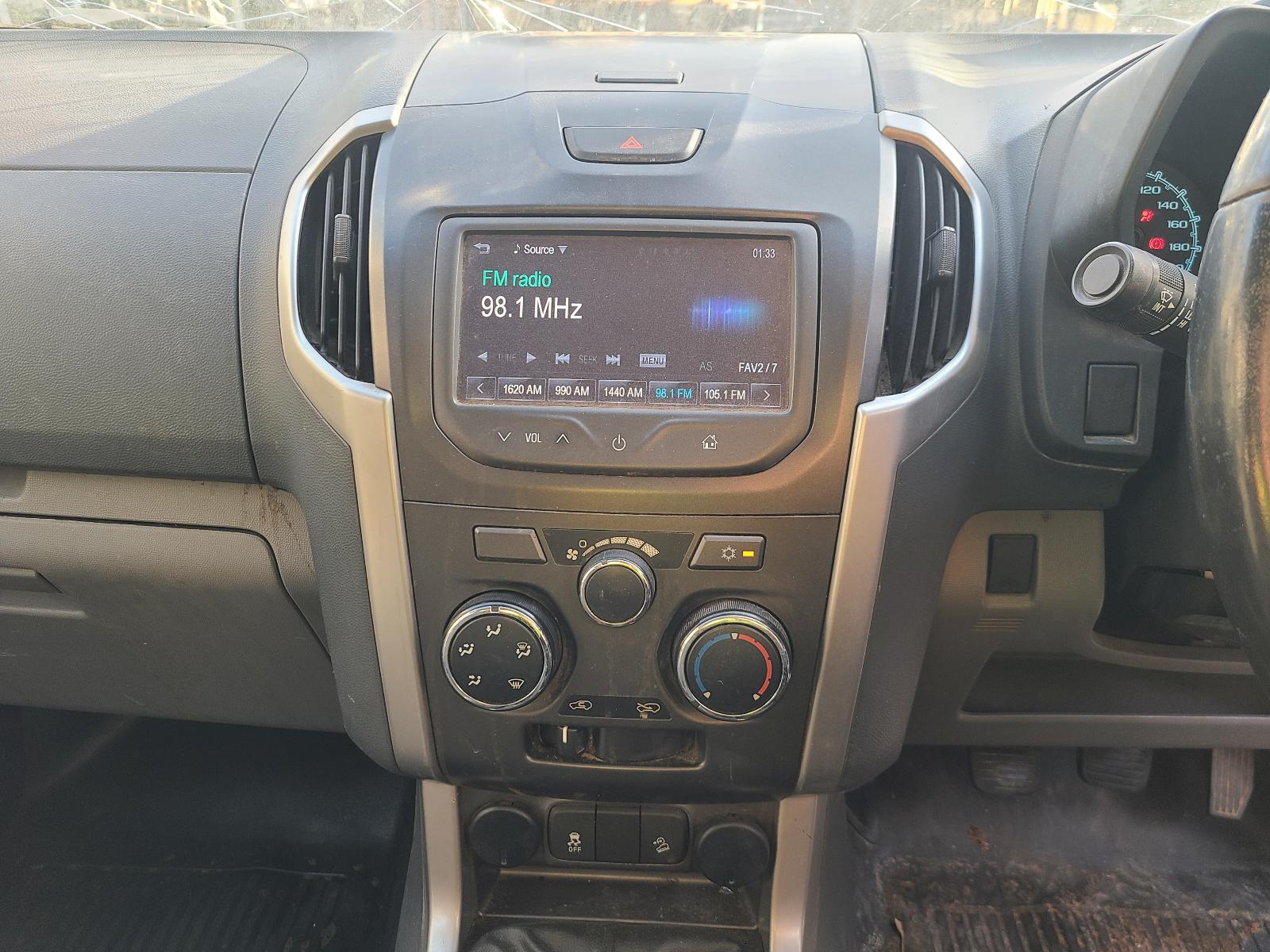 View Holden Colorado 2015 2 Door Utility