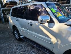 View Mitsubishi Pajero 2012 4 Door Station Wagon