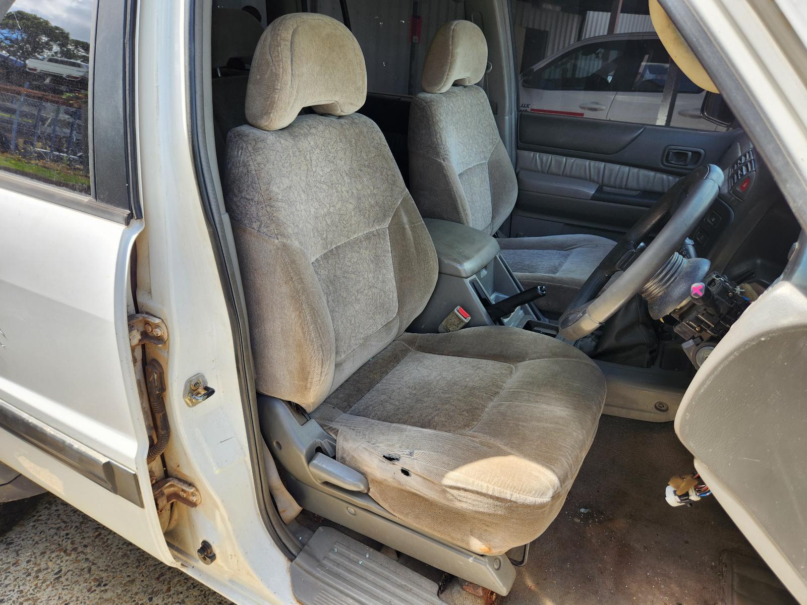 Nissan Patrol 1999 4 Door Station Wagon View Nissan Patrol 1999 4 Door Station Wagon