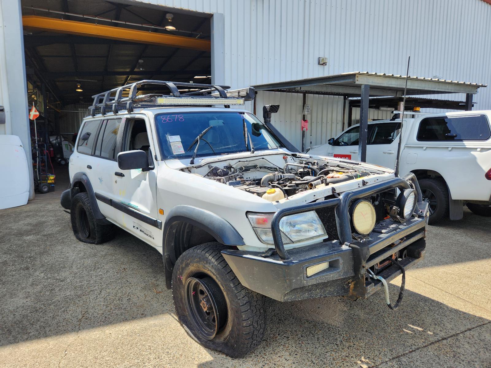 Nissan Patrol 1999 4 Door Station Wagon View Nissan Patrol 1999 4 Door Station Wagon