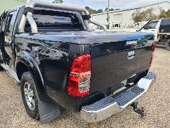View Toyota Hilux 2013  