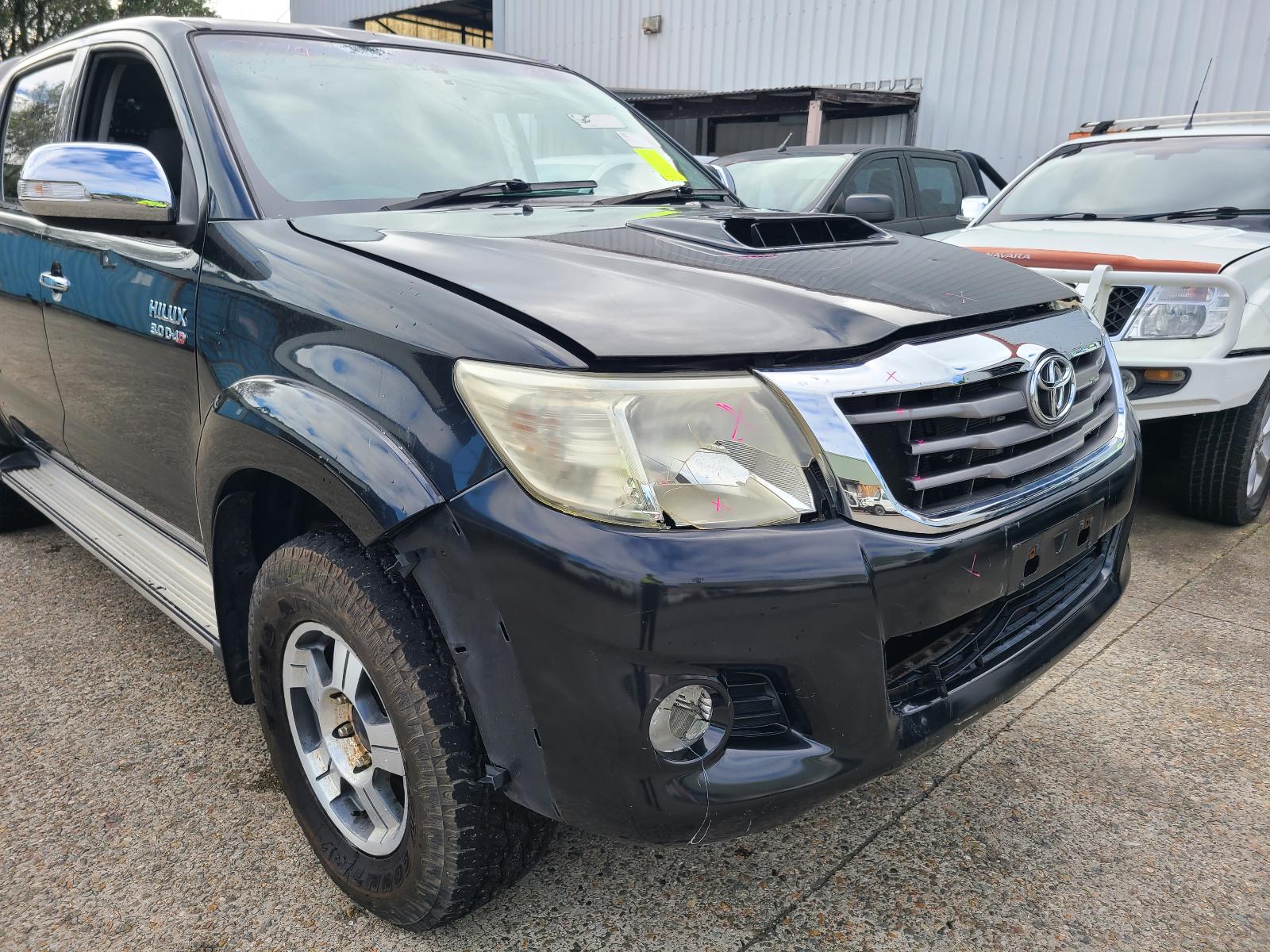 View Toyota Hilux 2013  