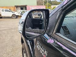 View Toyota Hilux 2013  