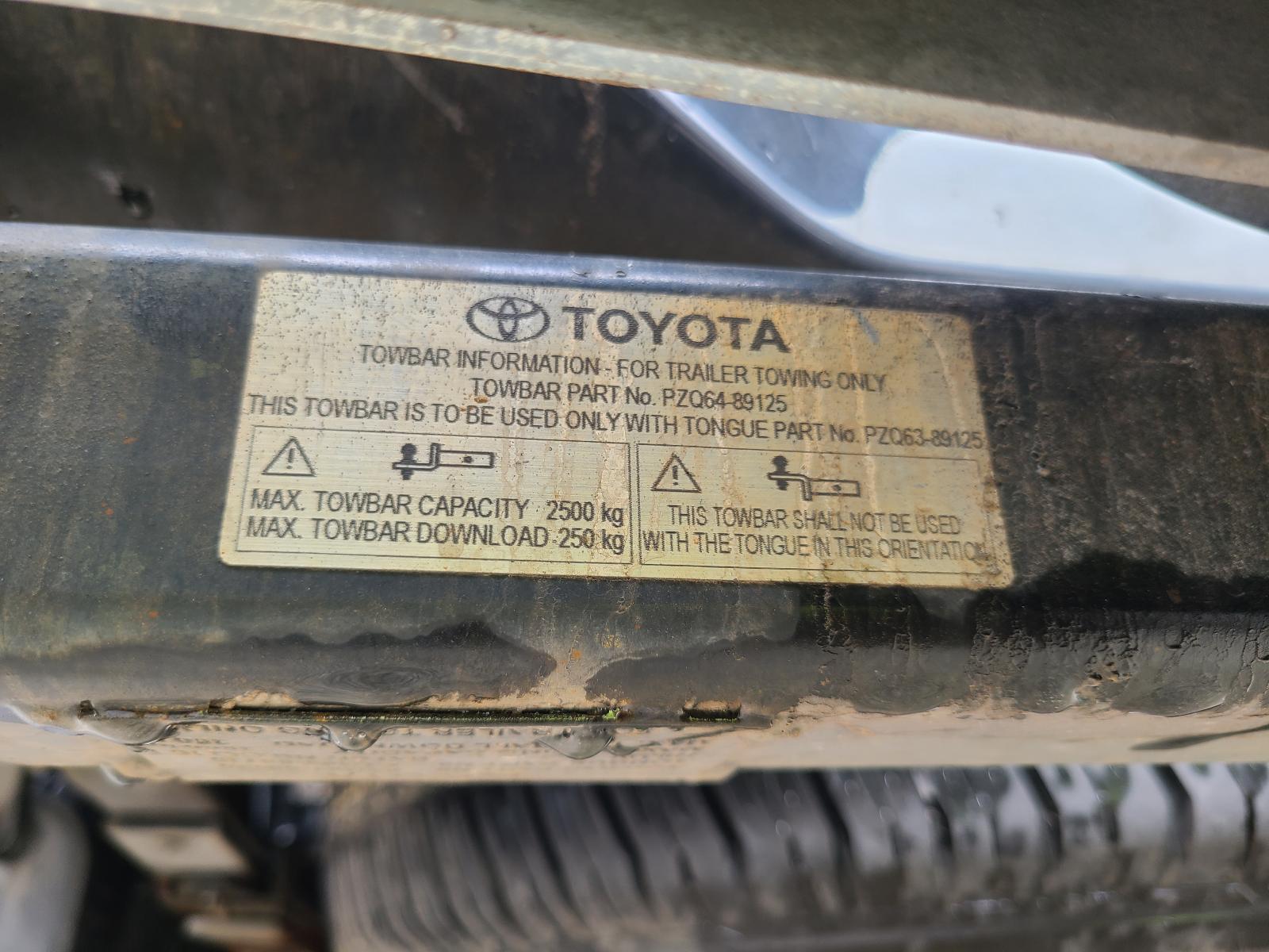 View Toyota Hilux 2013  