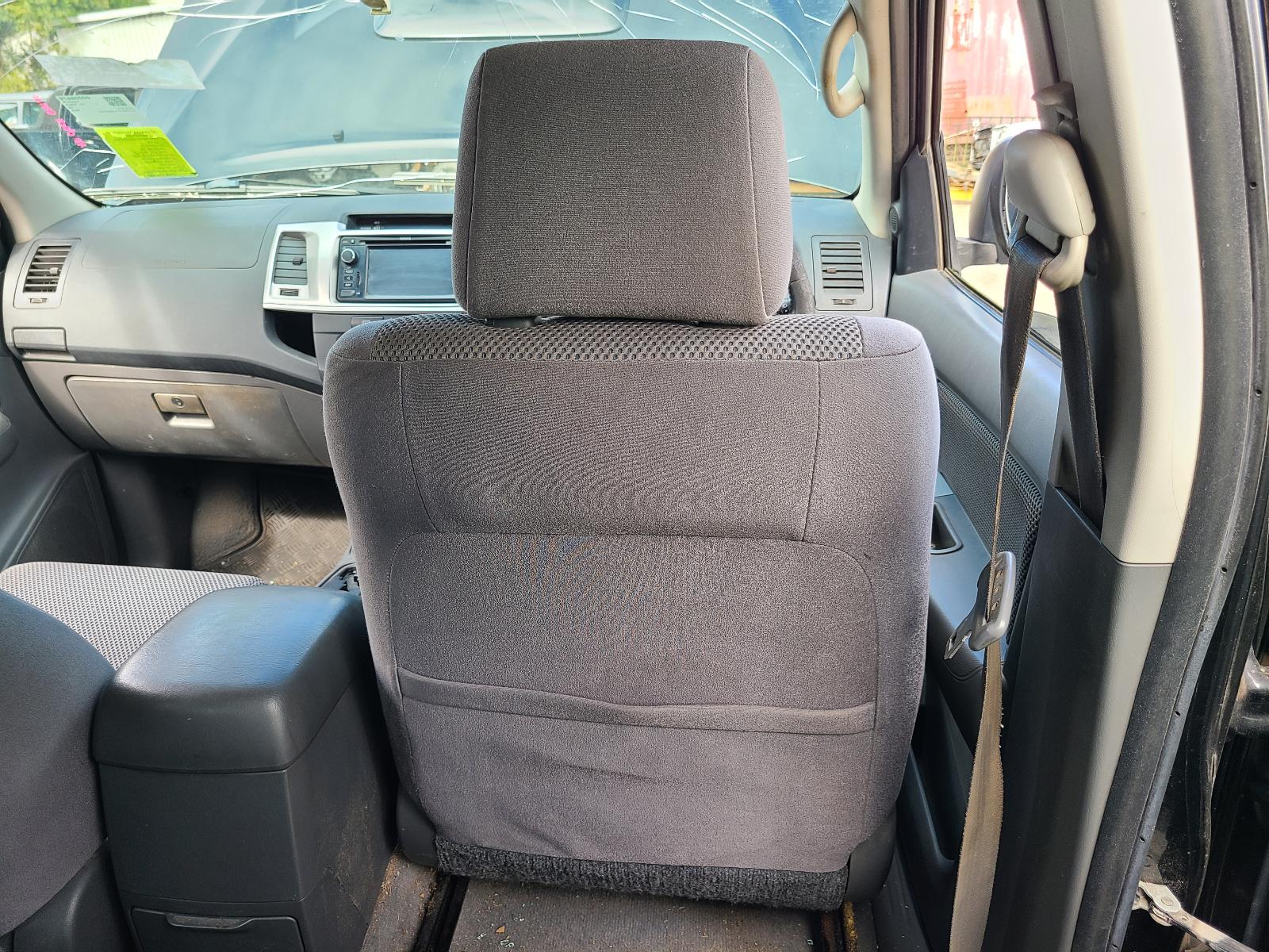 View Toyota Hilux 2013  