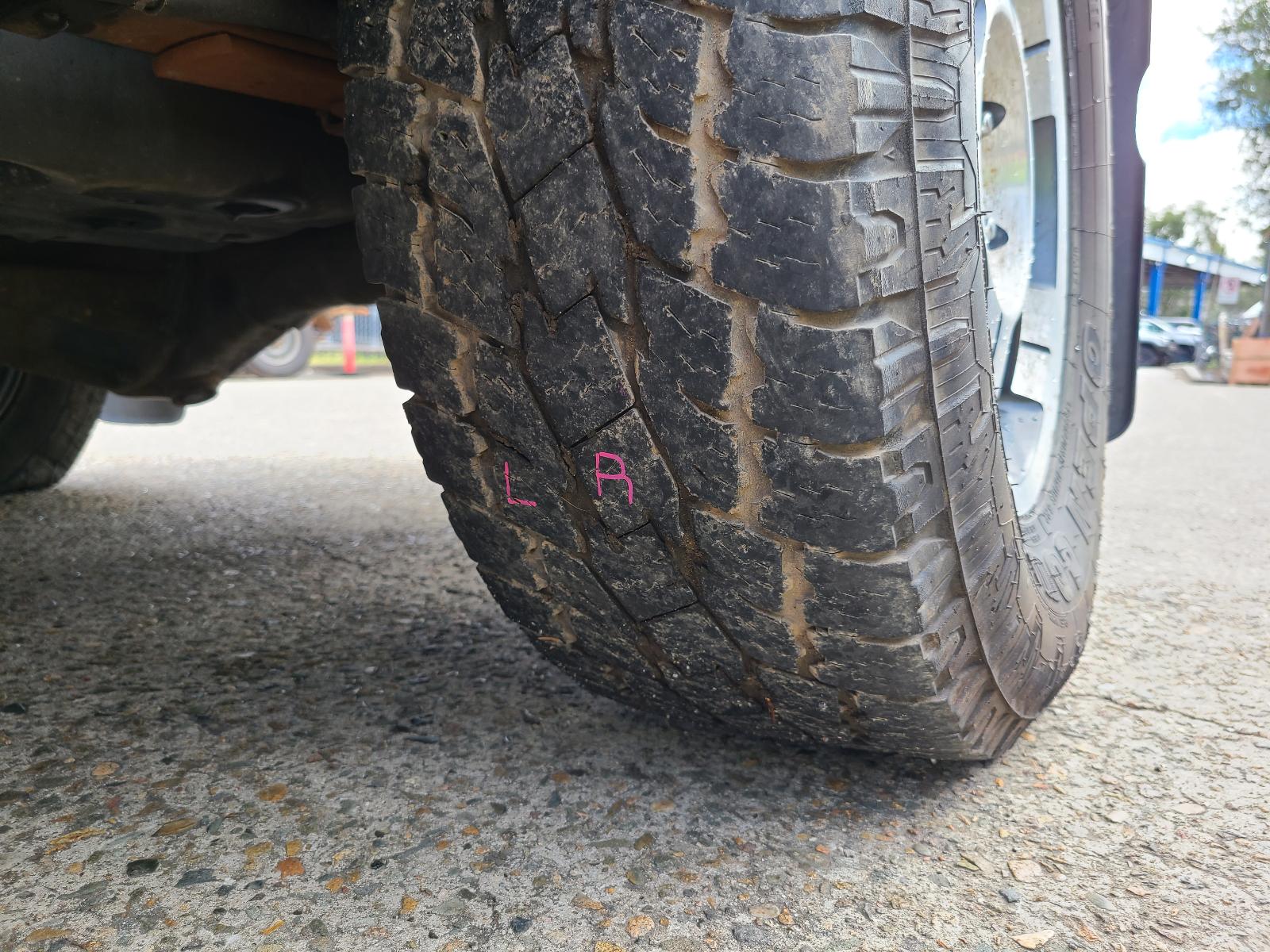 View Toyota Hilux 2013  