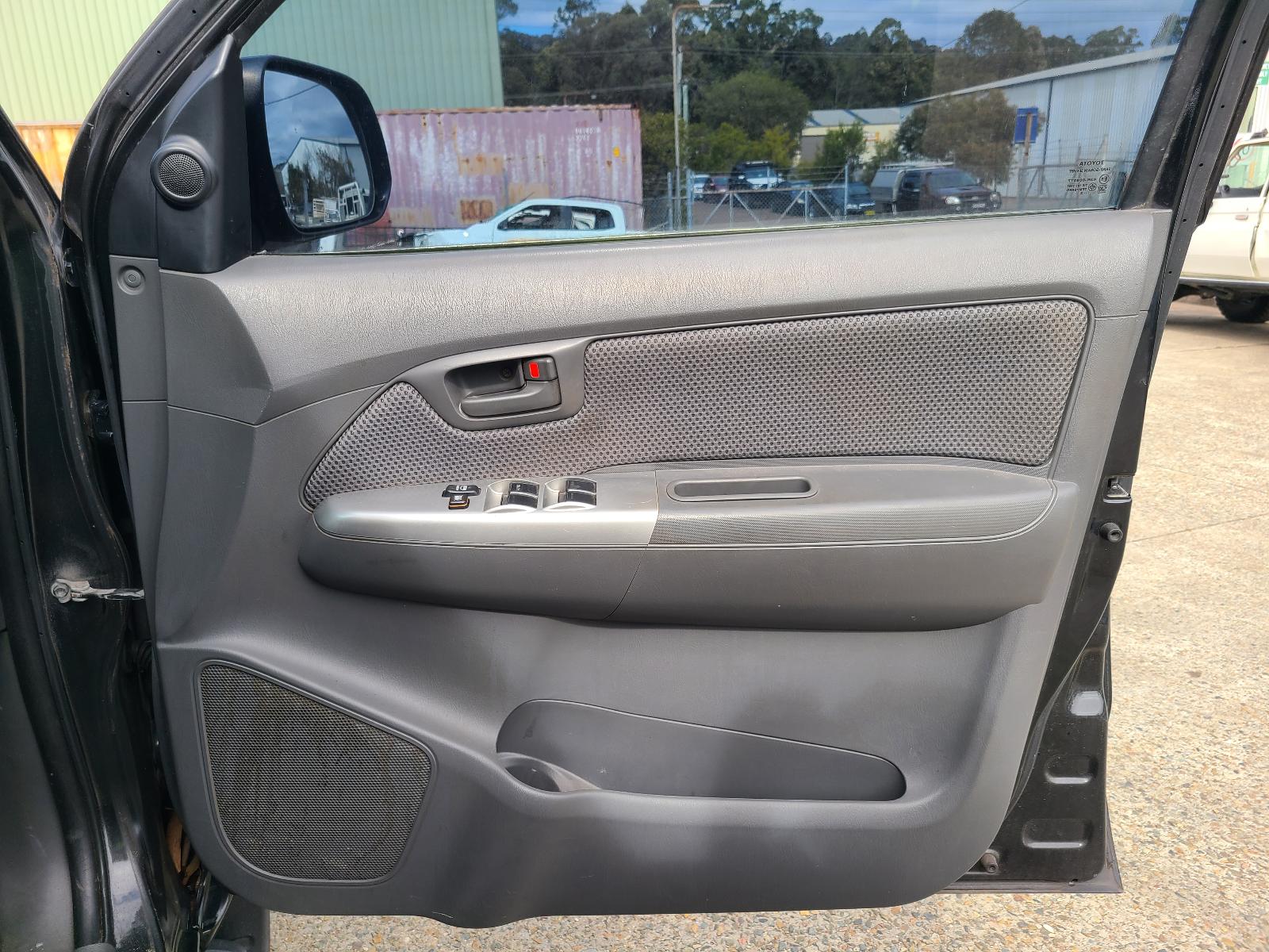 View Toyota Hilux 2013  