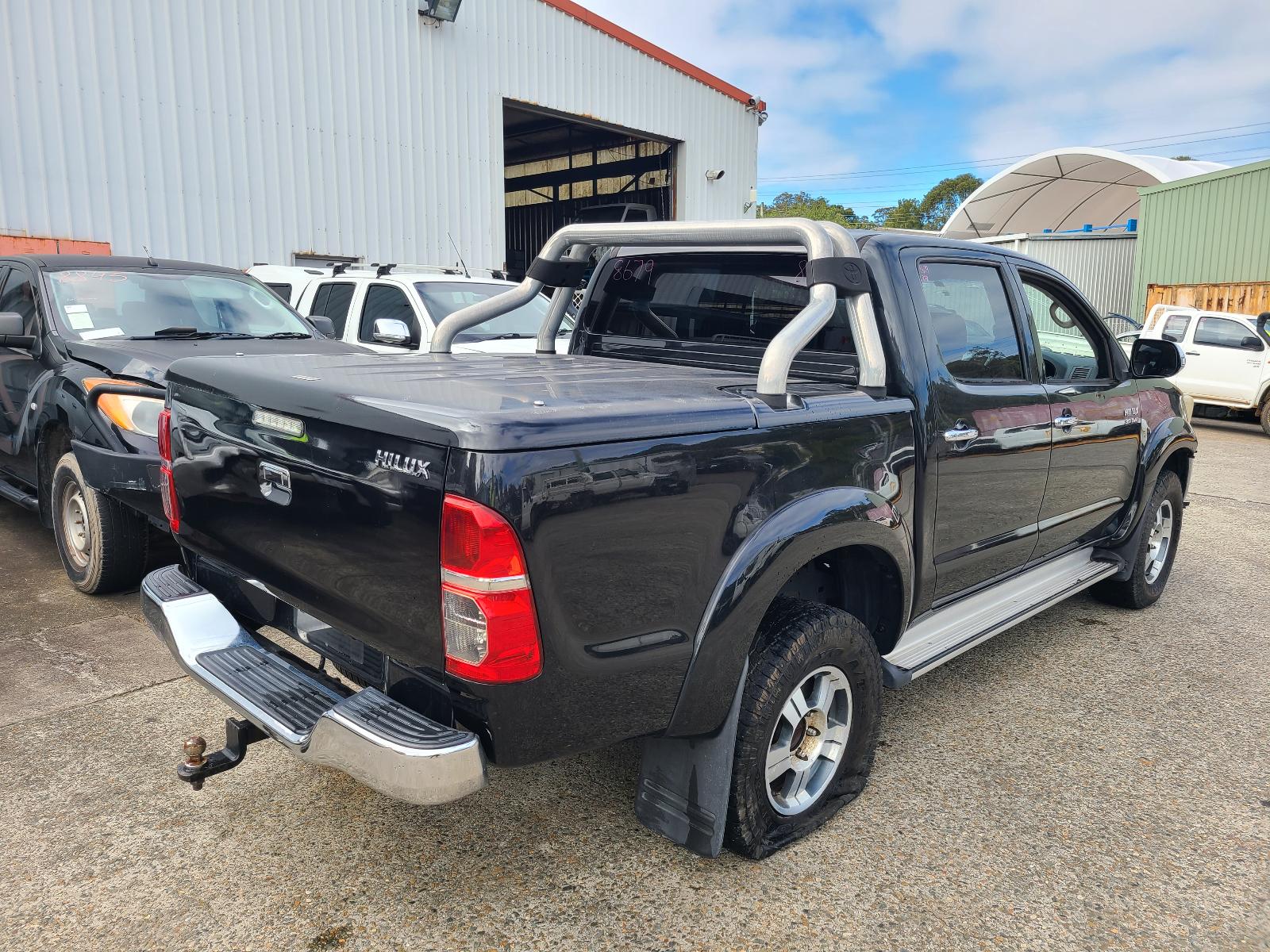 View Toyota Hilux 2013  