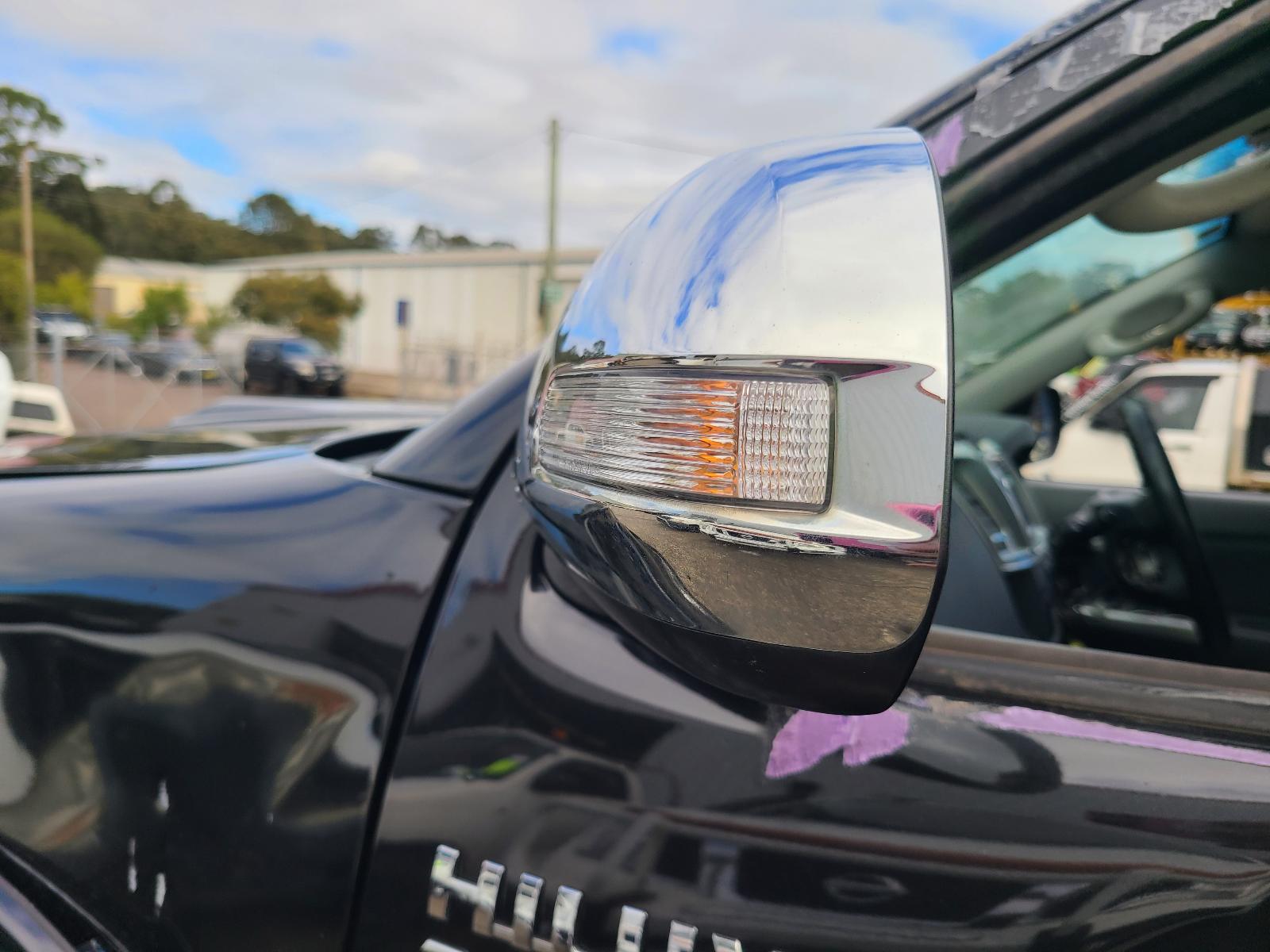View Toyota Hilux 2013  