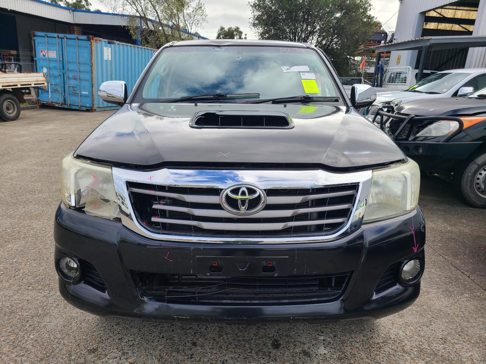 View Toyota Hilux 2013  
