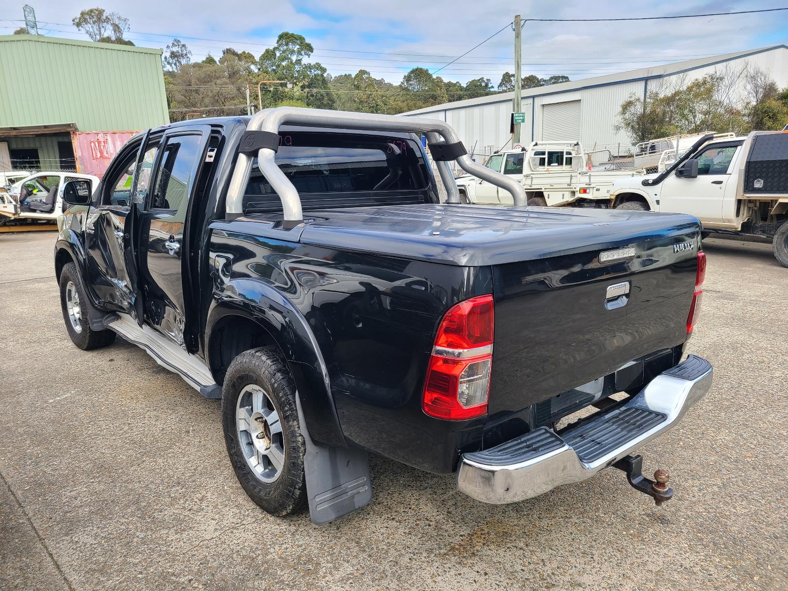 View Toyota Hilux 2013  