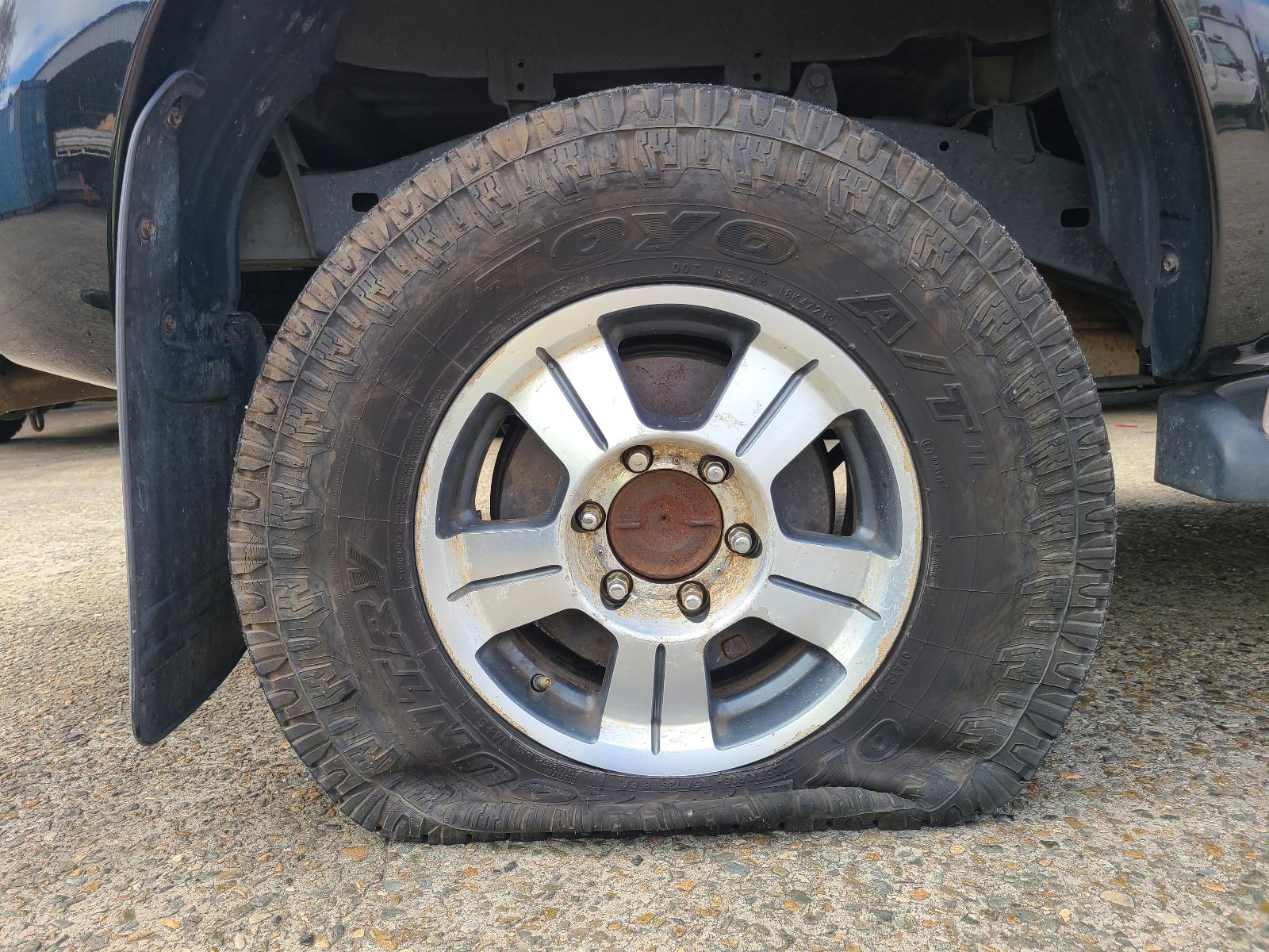 View Toyota Hilux 2013  