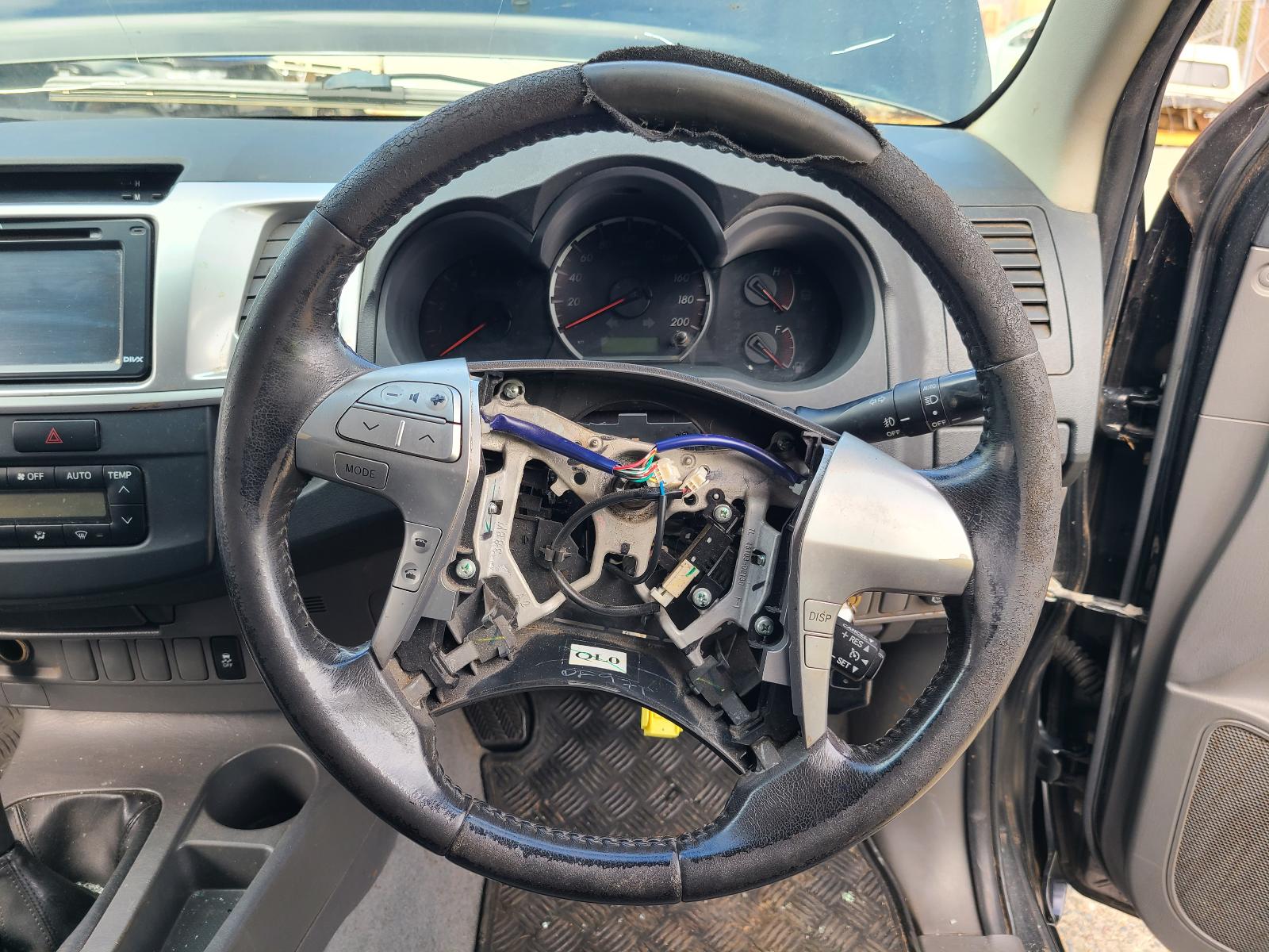 View Toyota Hilux 2013  