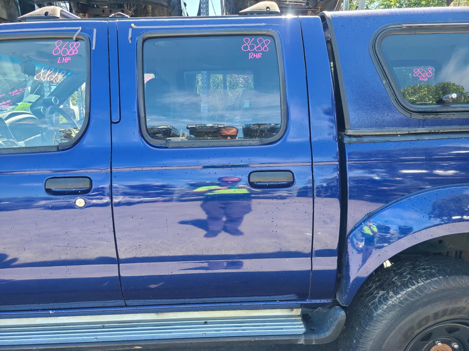 View Nissan Navara 2002 4 Door Utility