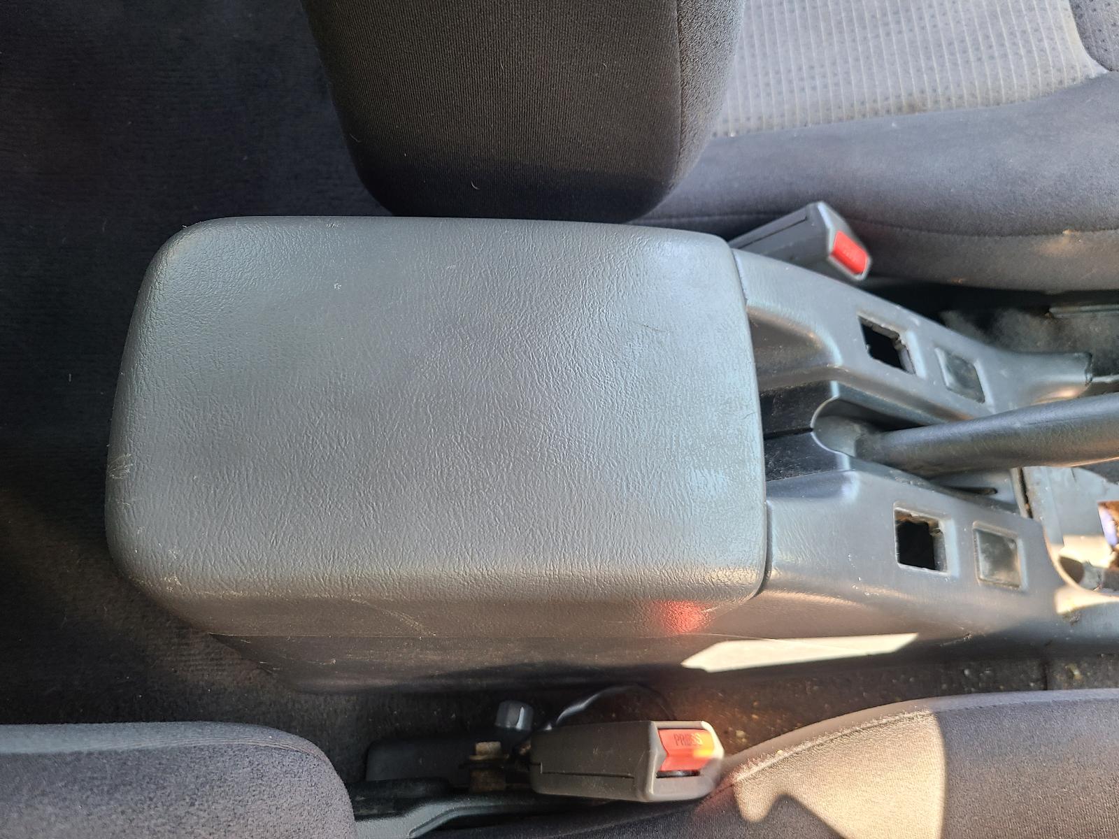 View Nissan Navara 2002 4 Door Utility