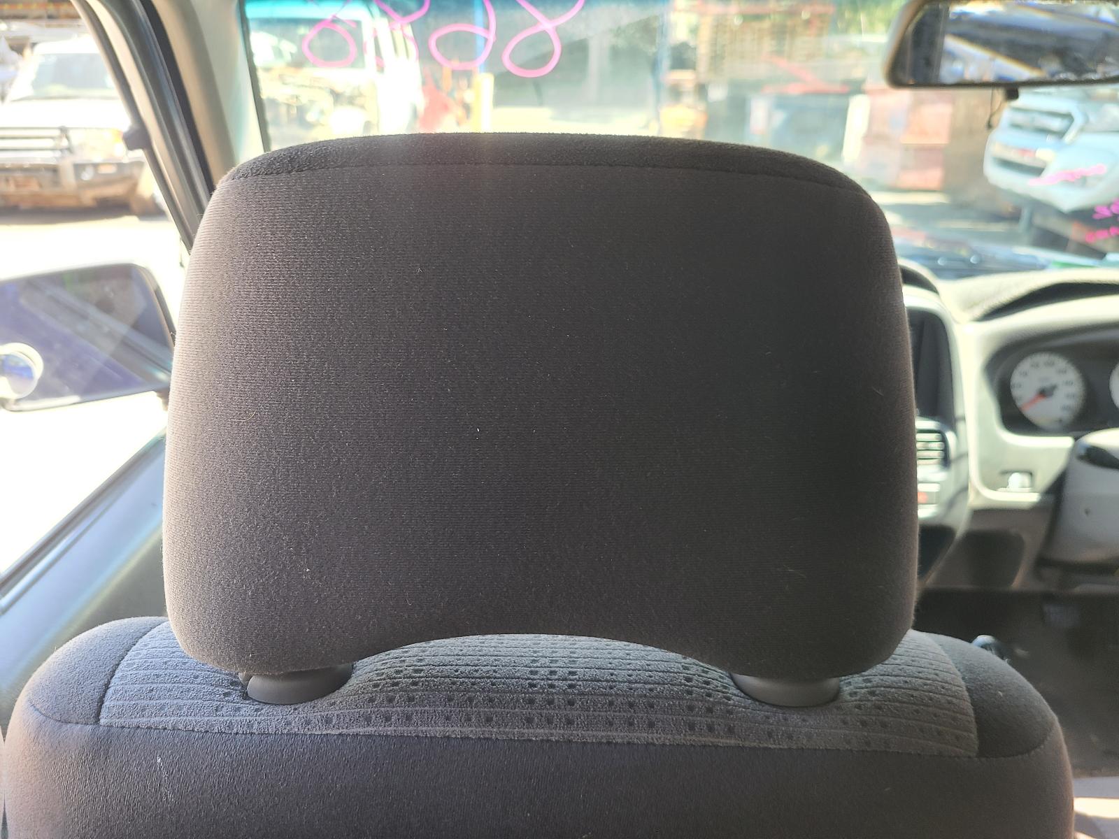 View Nissan Navara 2002 4 Door Utility