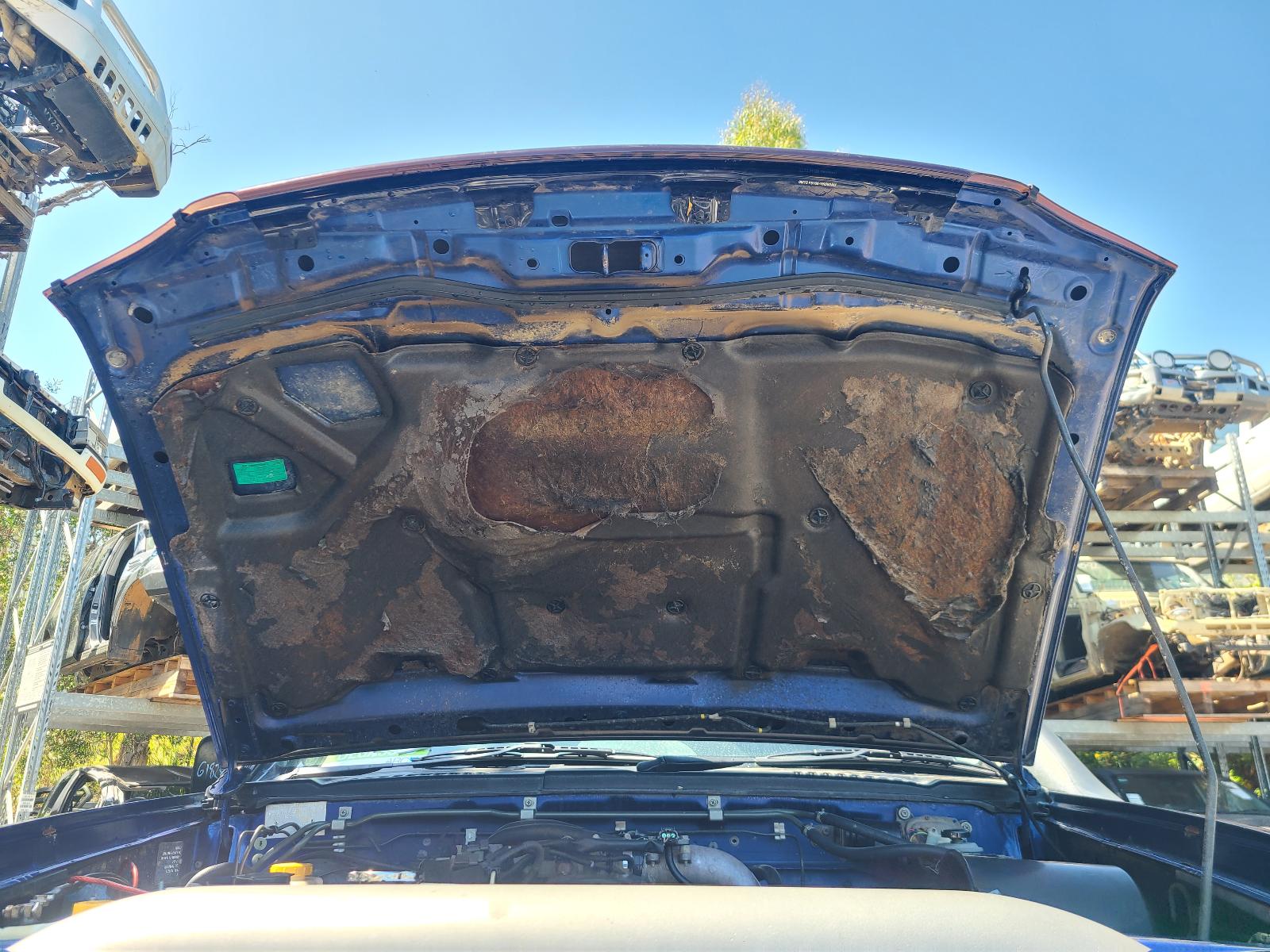 View Nissan Navara 2002 4 Door Utility