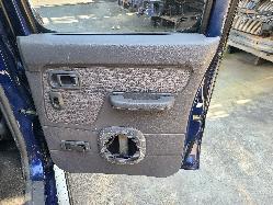 View Nissan Navara 2002 4 Door Utility