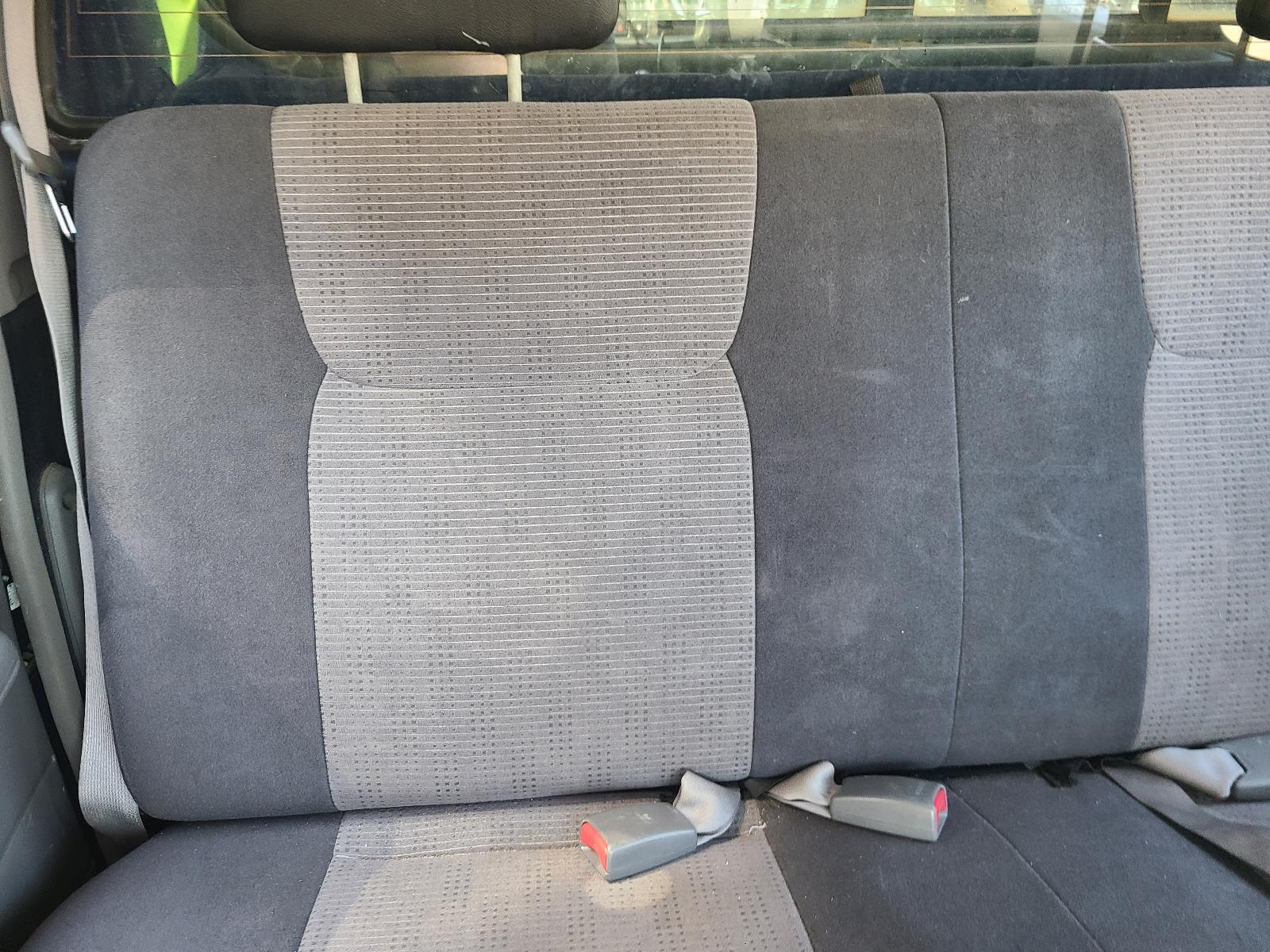 View Nissan Navara 2002 4 Door Utility