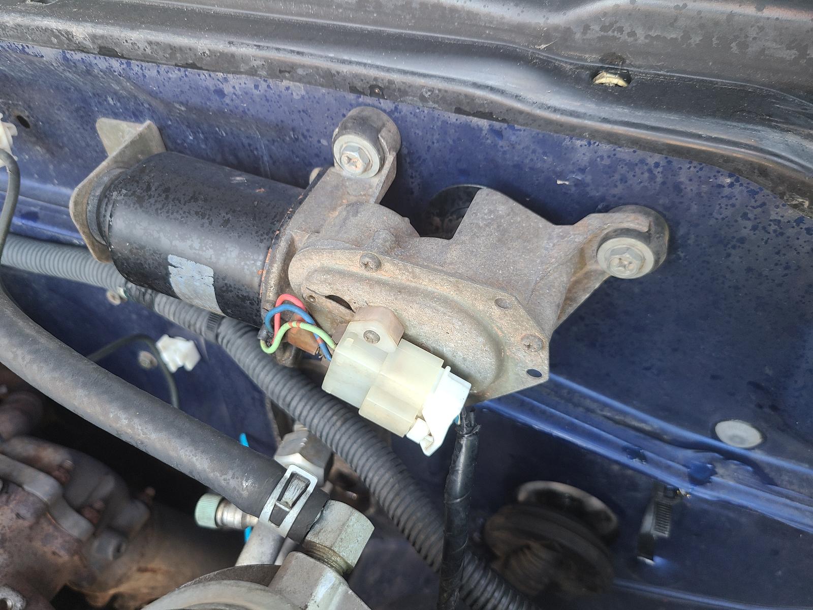 View Nissan Navara 2002 4 Door Utility