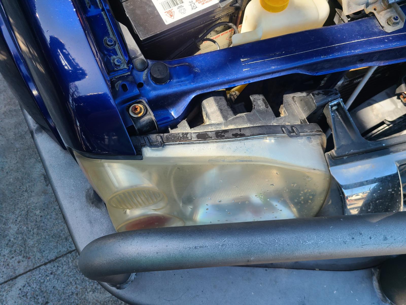 View Nissan Navara 2002 4 Door Utility