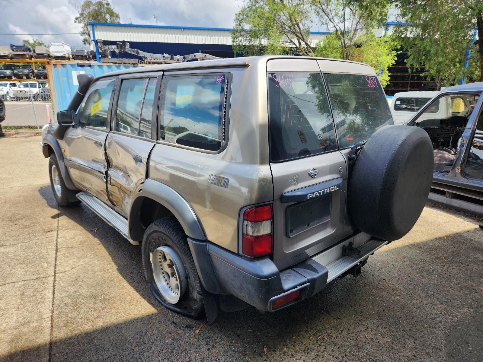 View Nissan Patrol 1999 4 Door Station Wagon