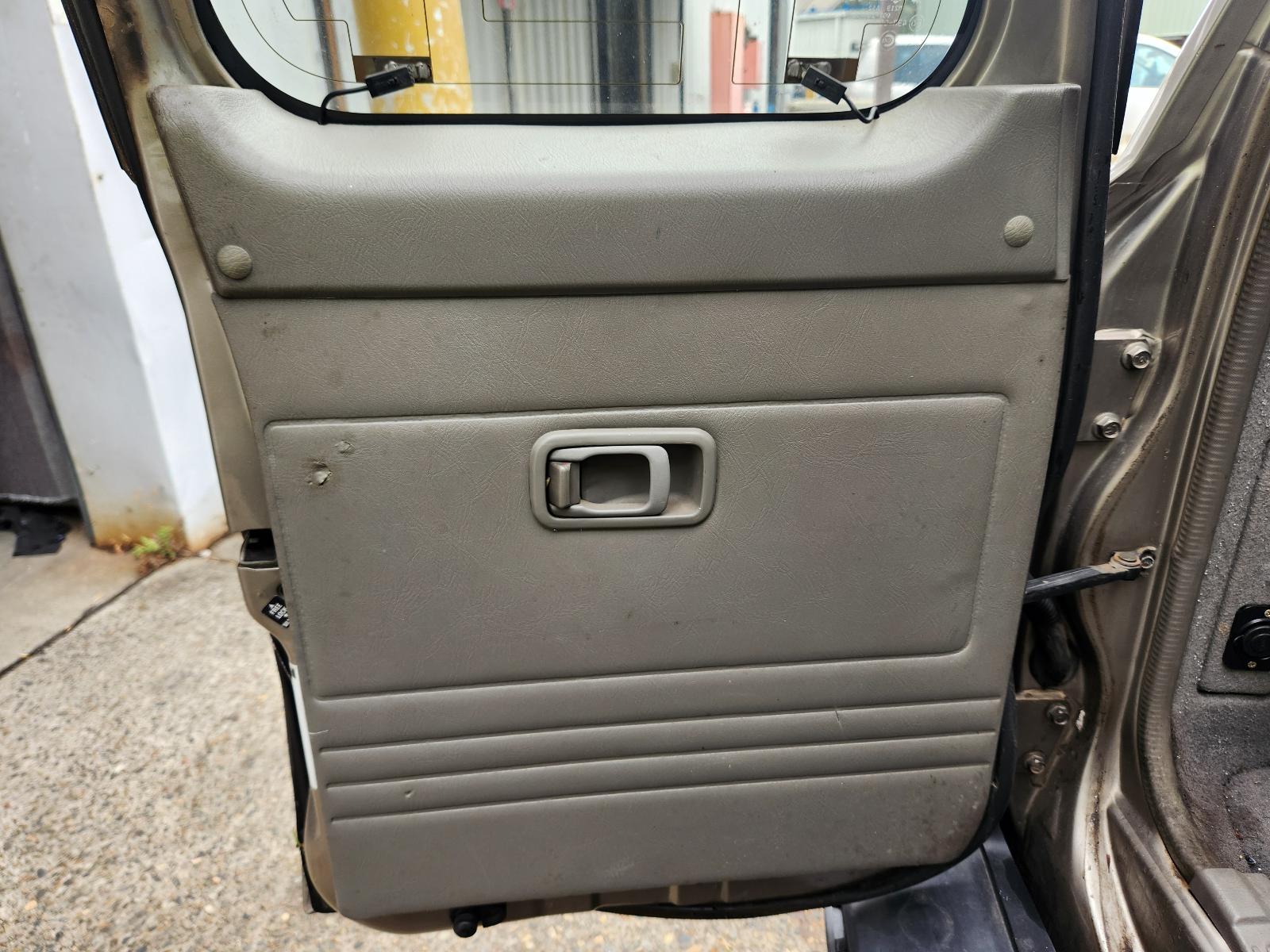 View Nissan Patrol 1999 4 Door Station Wagon