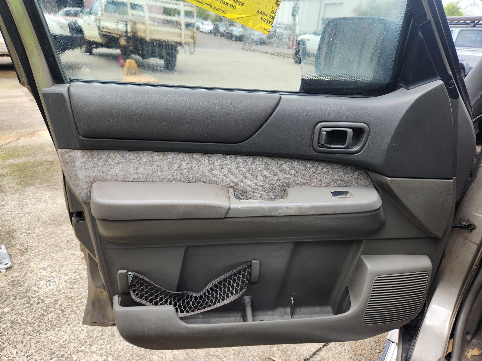 View Nissan Patrol 1999 4 Door Station Wagon