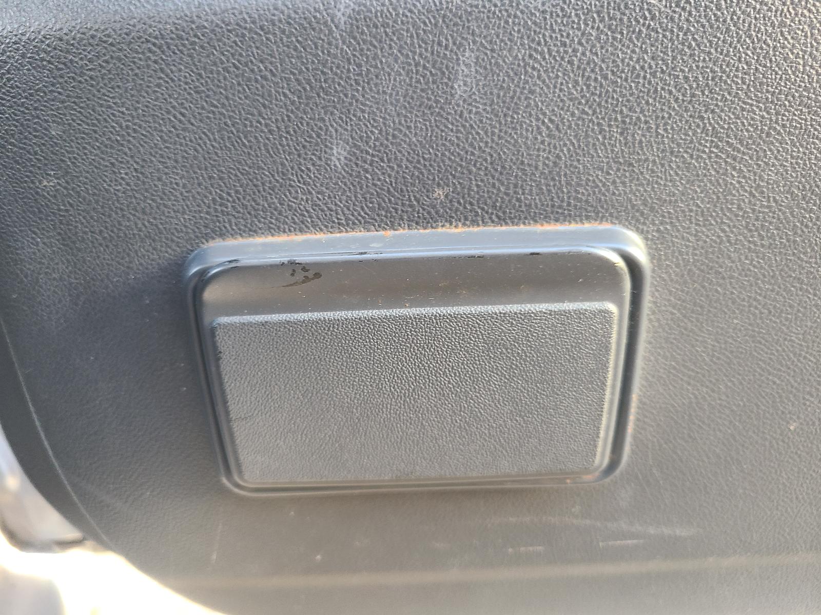View Isuzu Dmax 2011 4 Door Utility