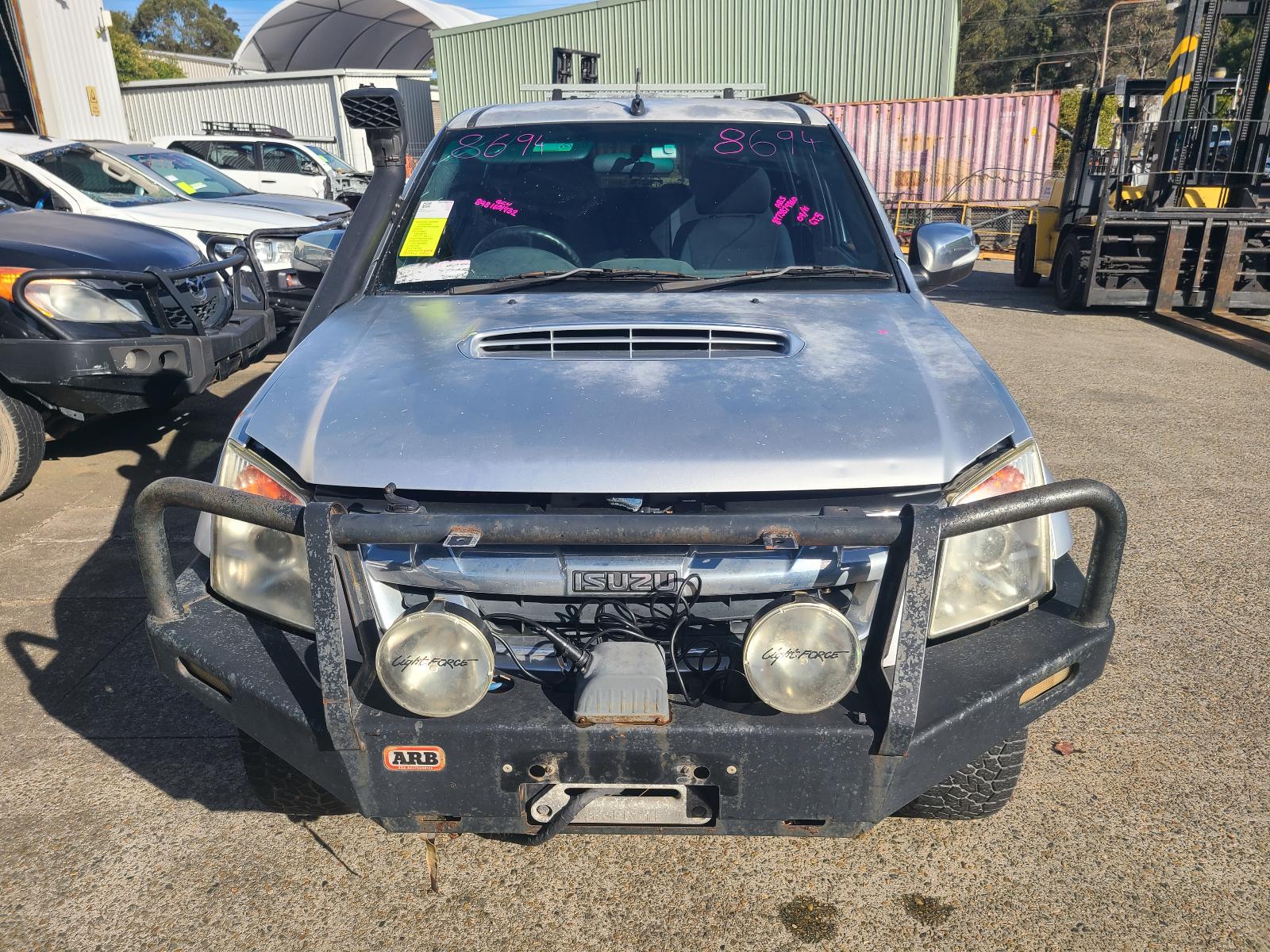 View Isuzu Dmax 2011 4 Door Utility