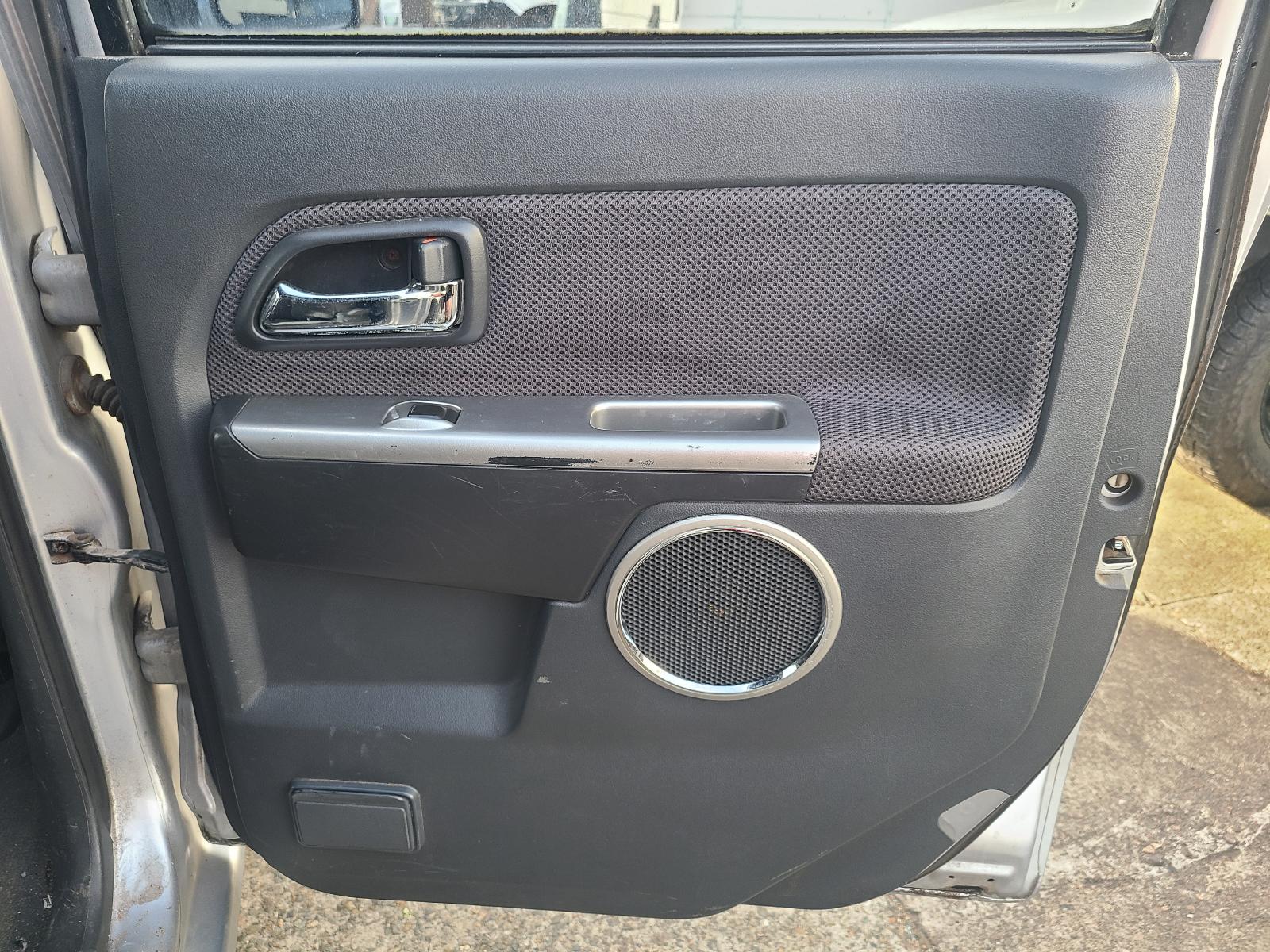 View Isuzu Dmax 2011 4 Door Utility