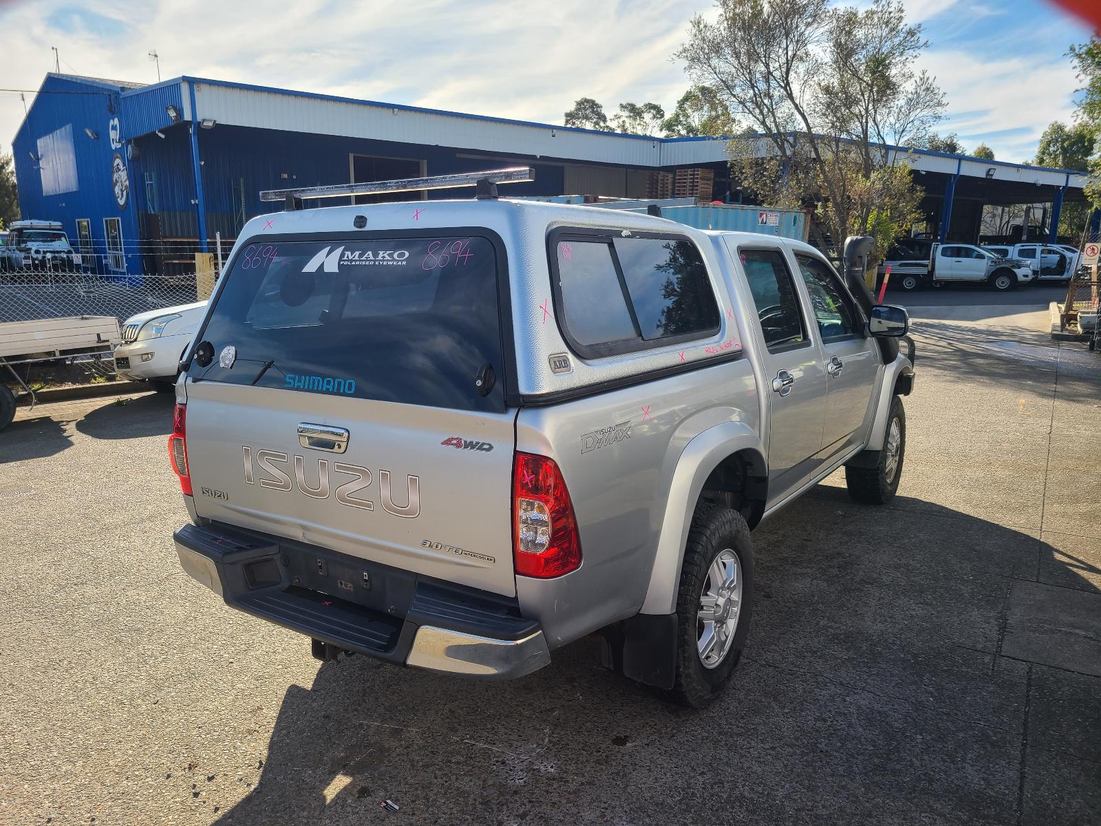 View Isuzu Dmax 2011 4 Door Utility